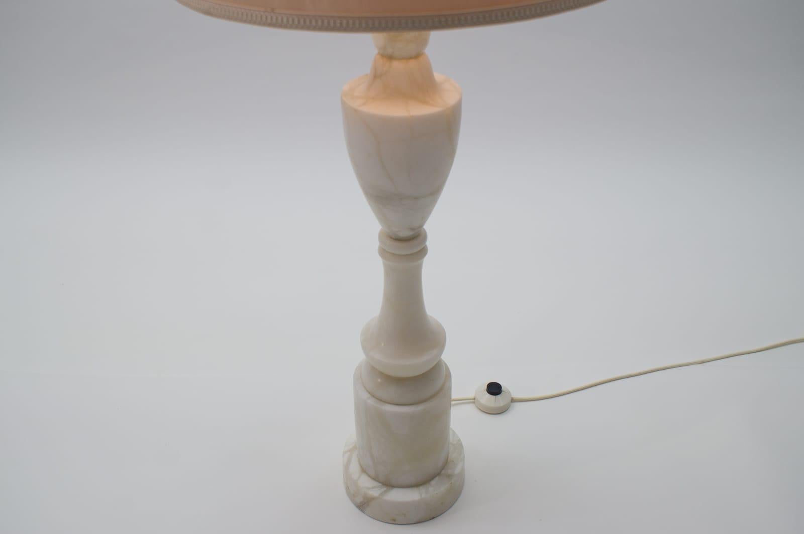 Stunning White Italian Marble Floor Lamp, 1960s For Sale 6