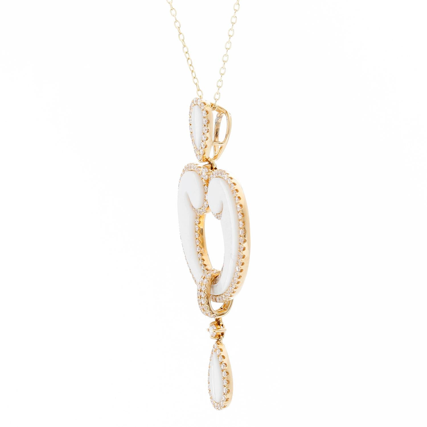 Stunning White Onyx and Diamond Yellow Gold Necklace In New Condition For Sale In Dallas, TX