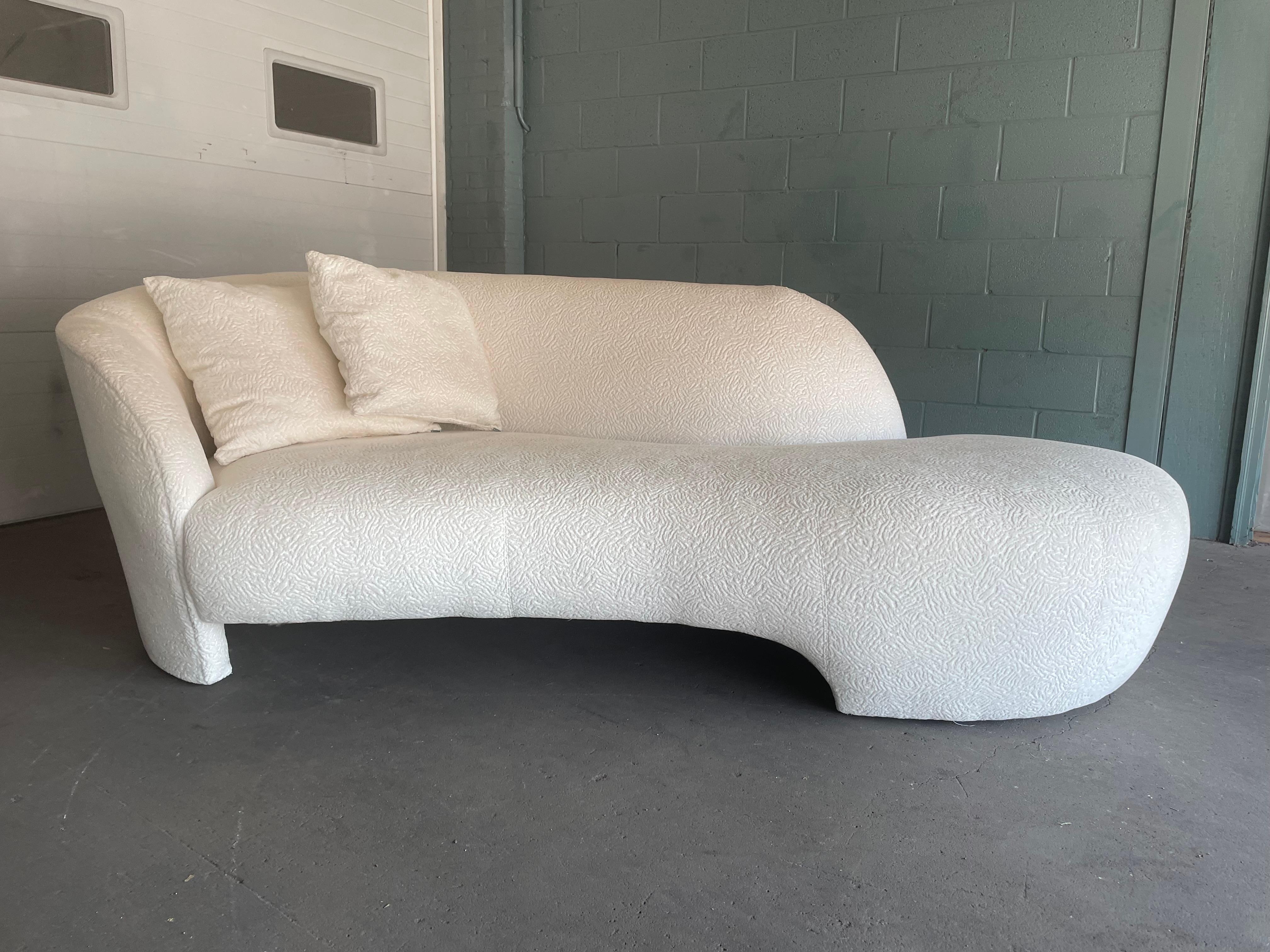 Hollywood Regency Stunning White Weiman Preview Chaise Lounge