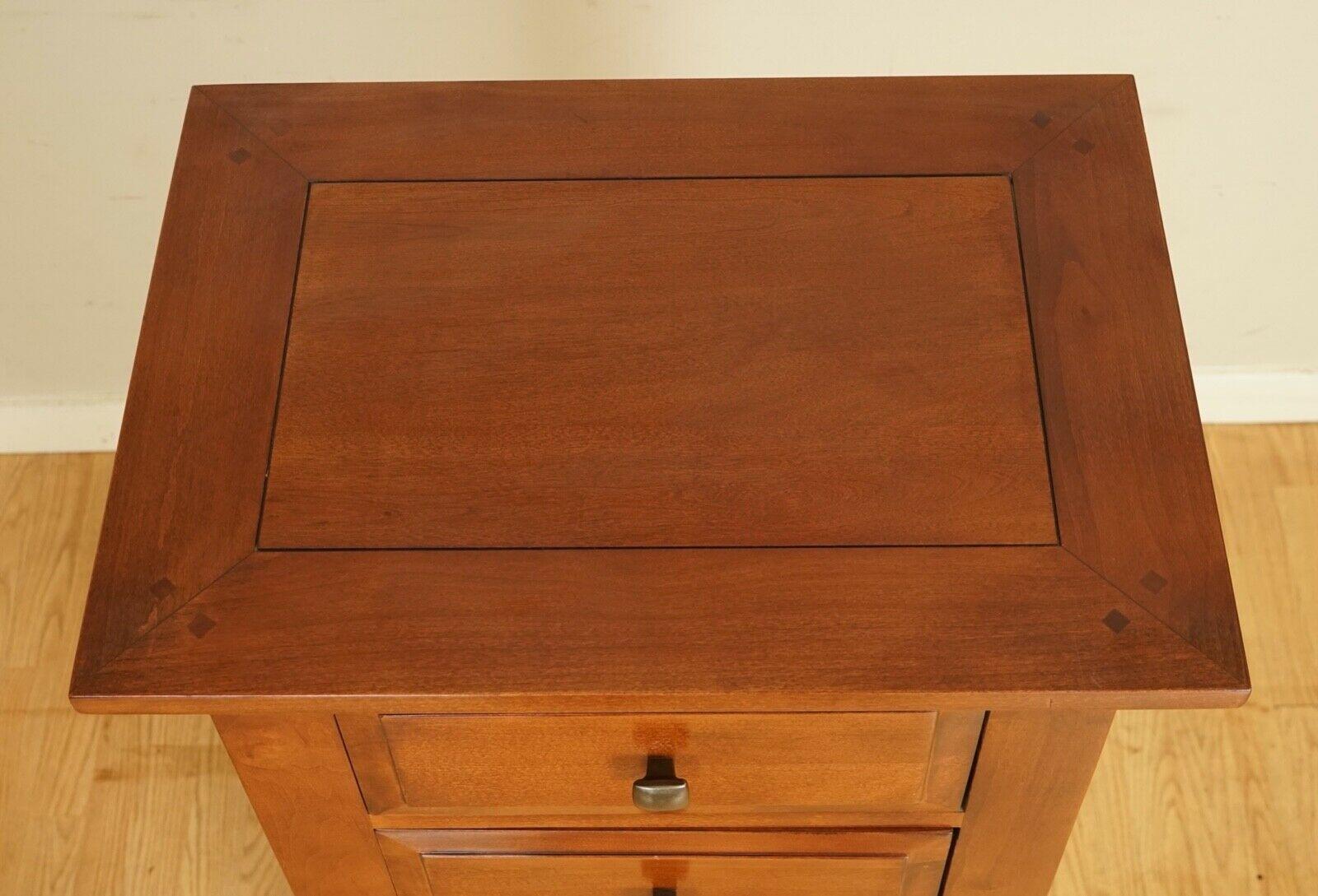 Stunning Willis & Gambier Hardwood Tallboy Chest of Drawers Part of Suite 1