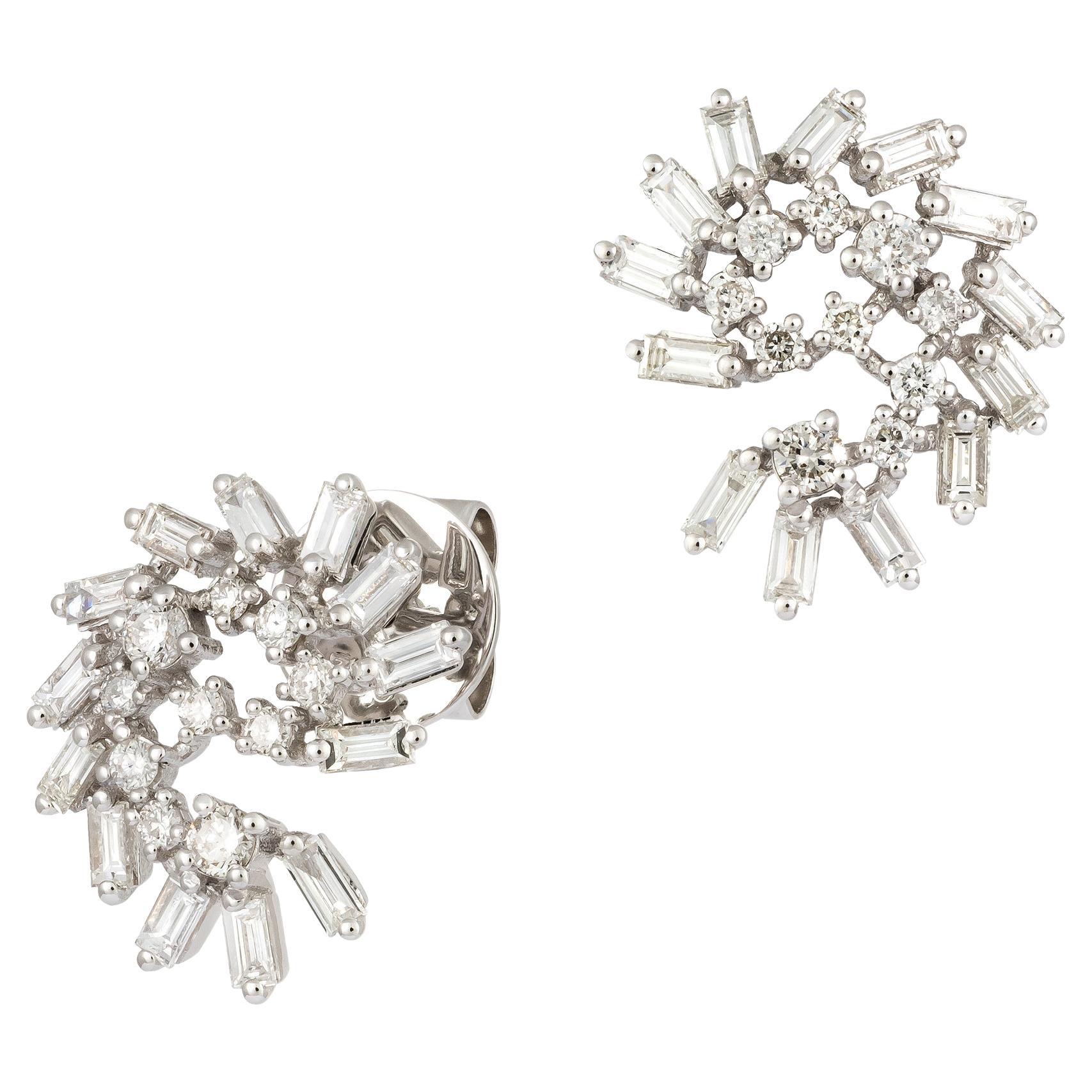 Stunning Wings White Gold 18K Earrings Diamond For Her For Sale