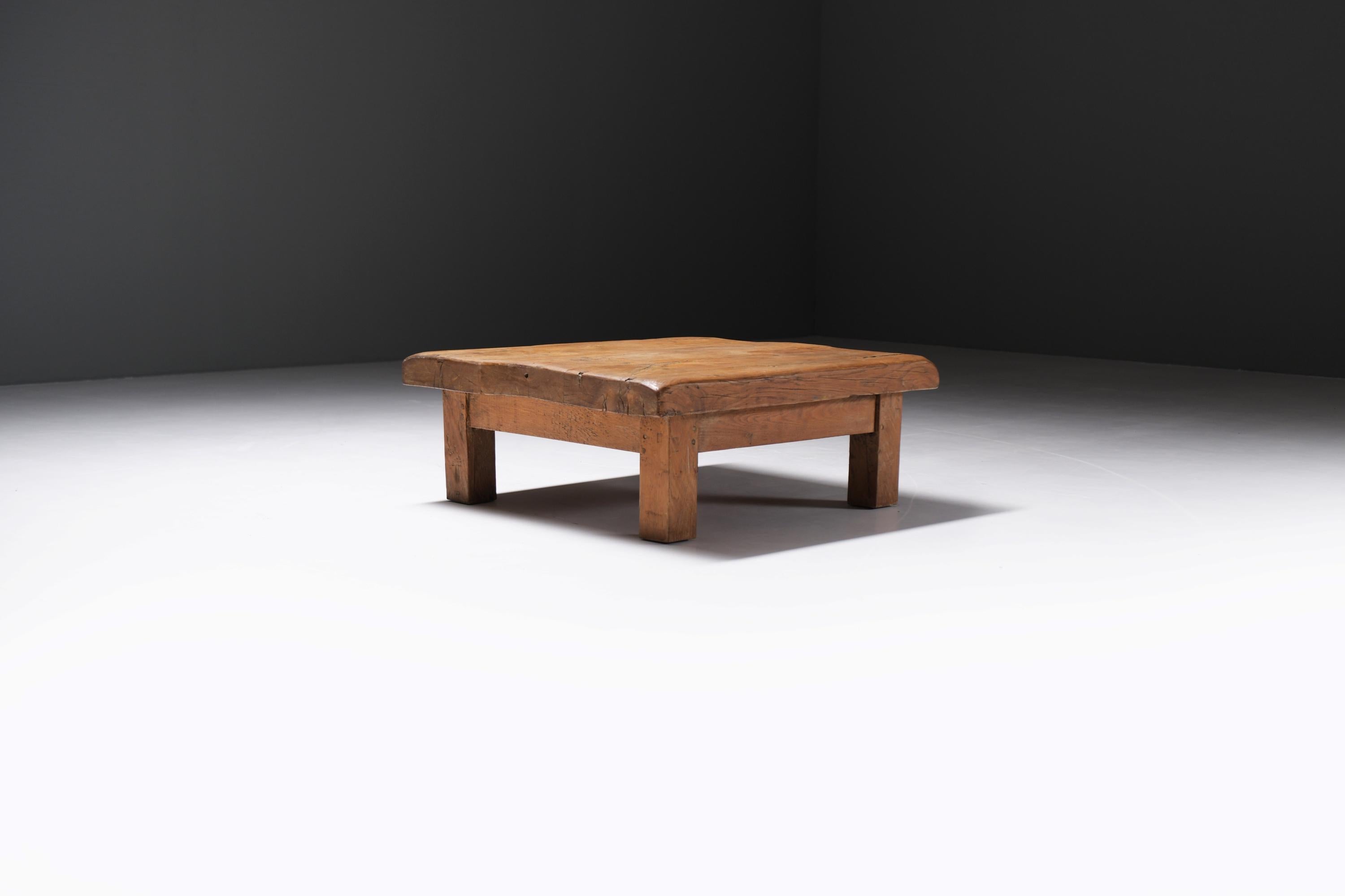 Mid-Century Modern Stunning wooden Coffee table style brutalist / wabi sabi / japandi - France