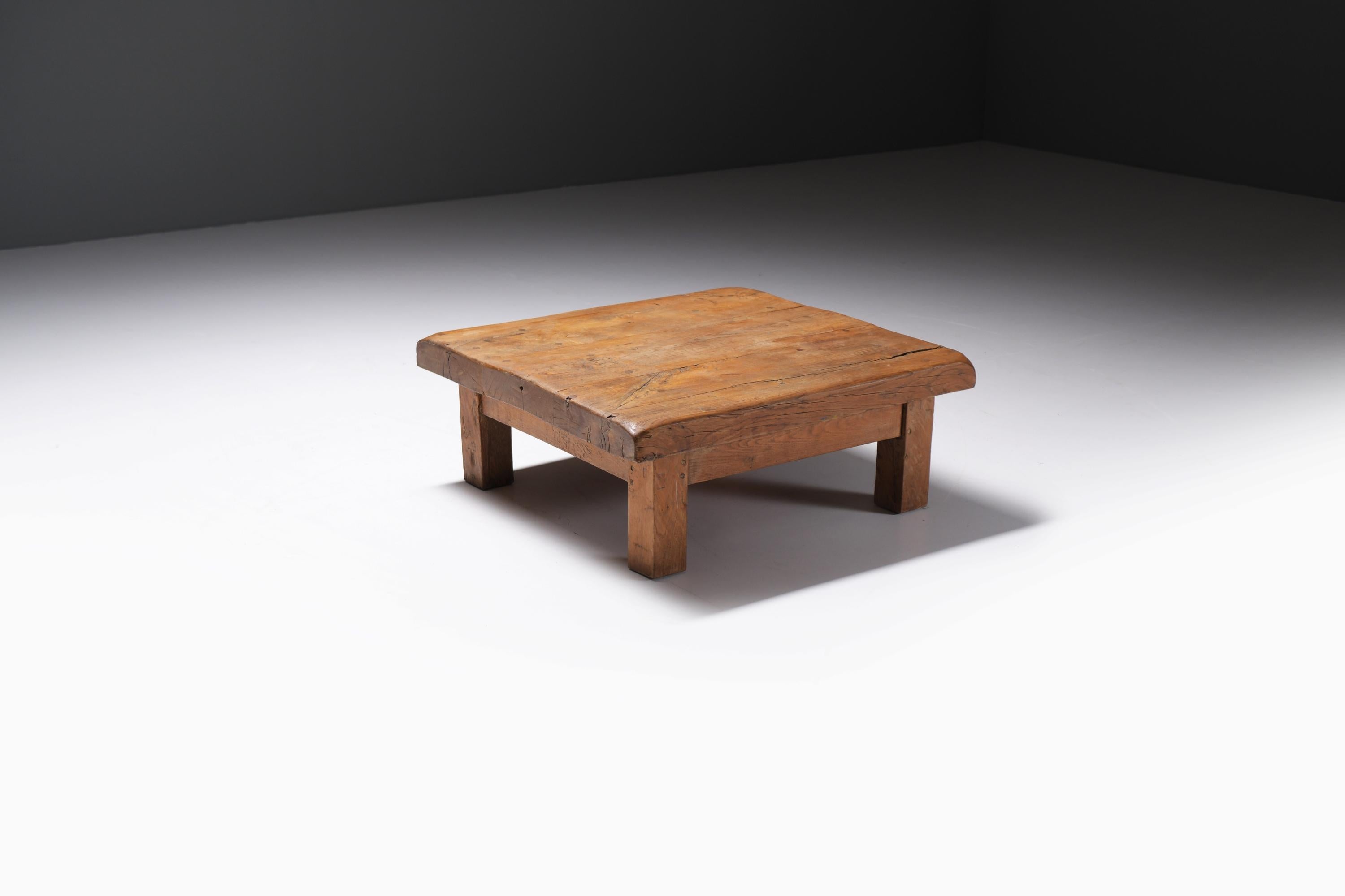 20th Century Stunning wooden Coffee table style brutalist / wabi sabi / japandi - France