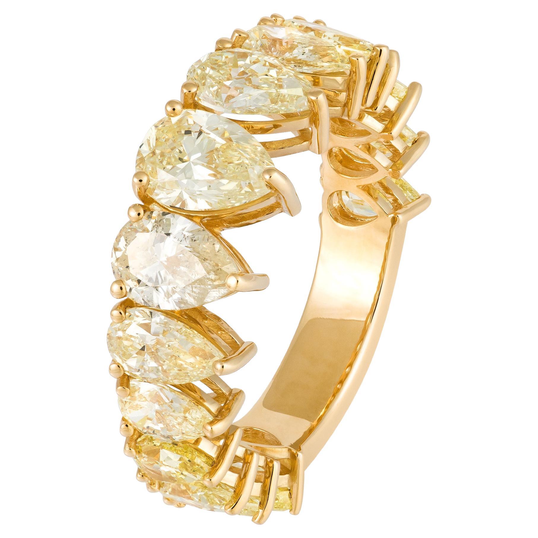 Stunning Yellow 18K Gold Yellow Diamond Ring for Her