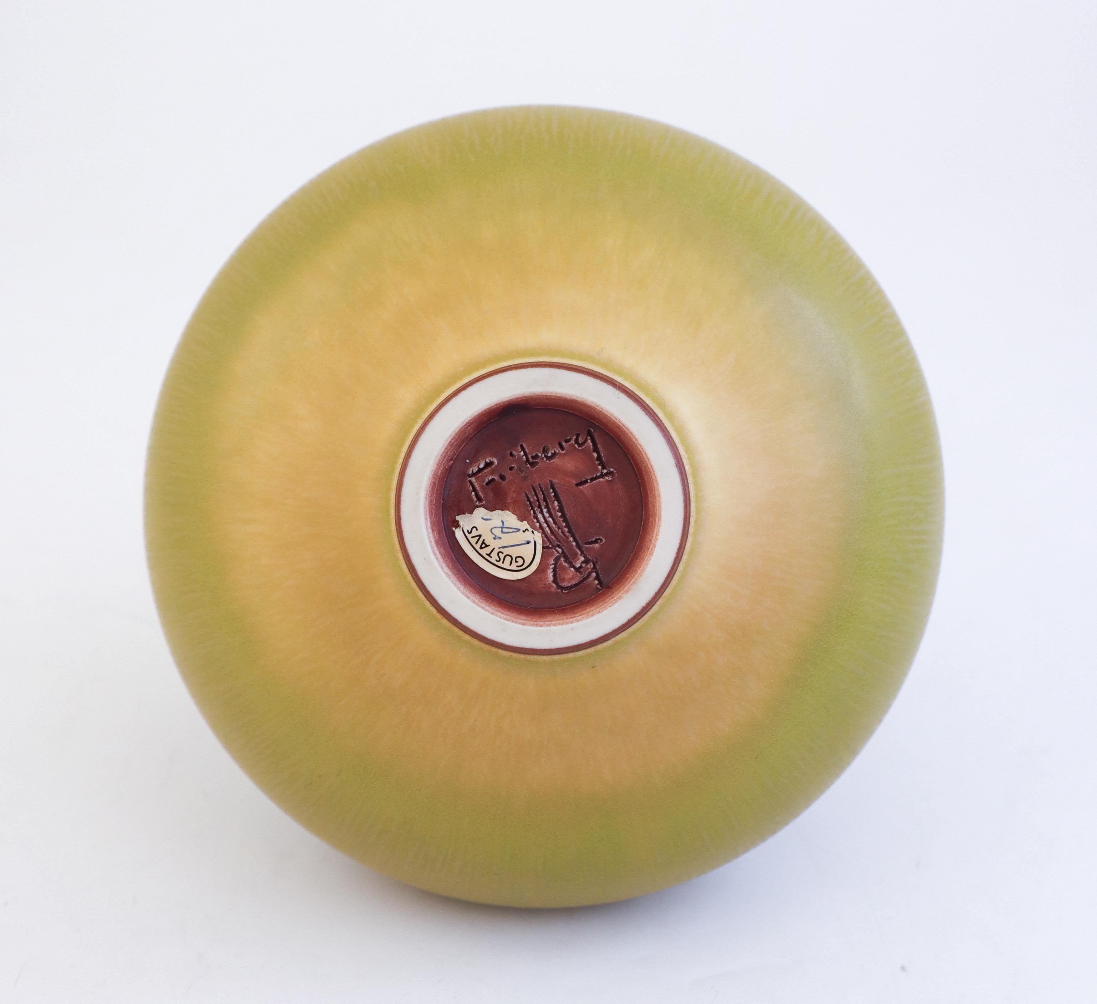 Superbe vase en céramique jaune, Berndt Friberg, Gustavsberg - Milieu du XXe siècle en vente 1