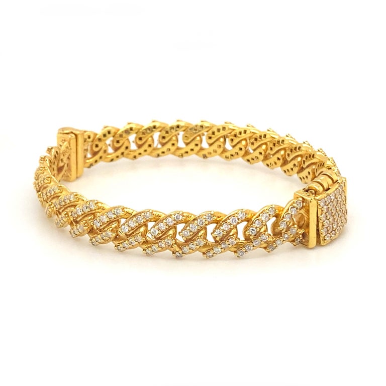 Stunning Yellow Gold and Diamond Link Bracelet For Sale at 1stDibs