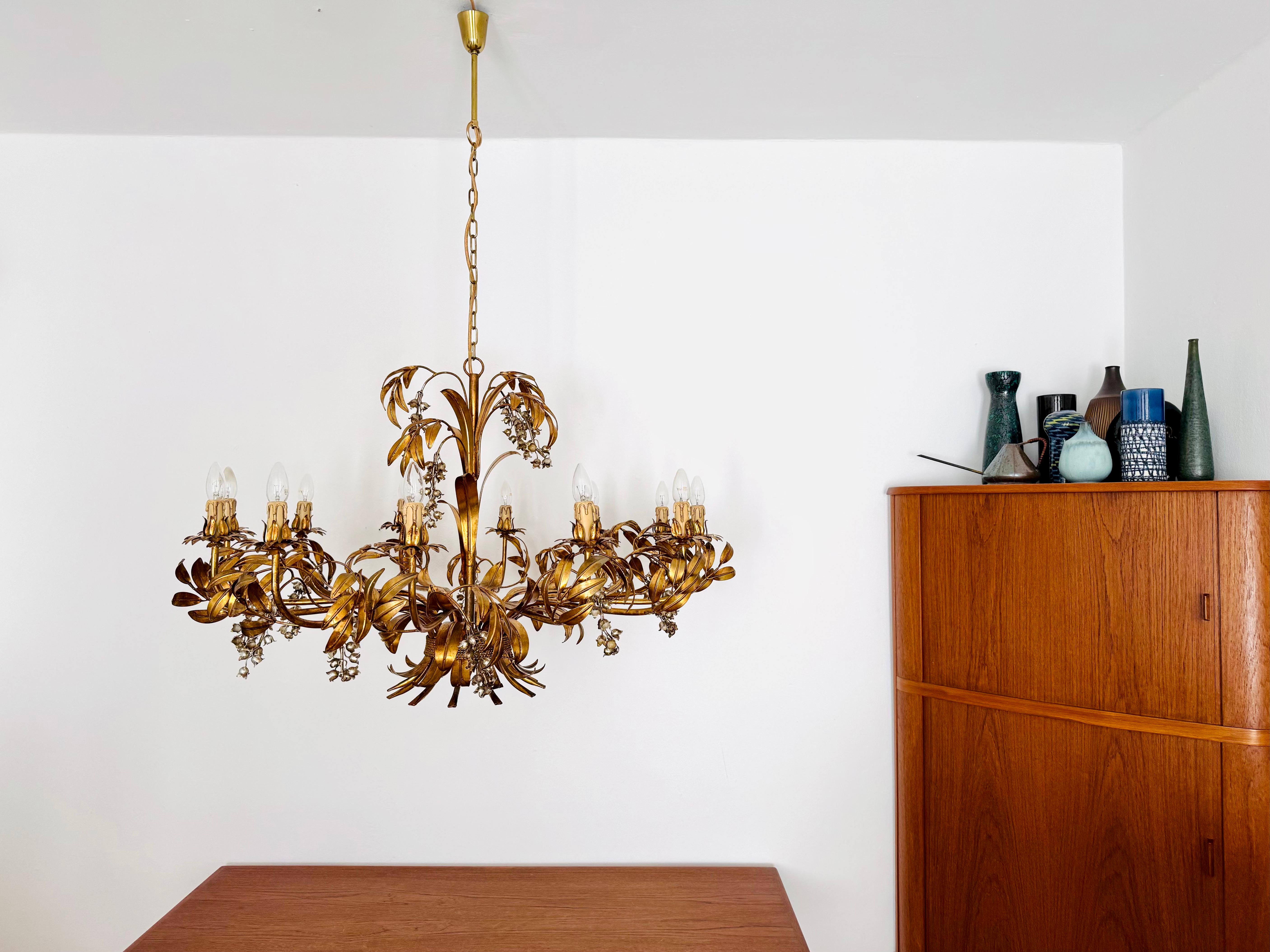Fine XX secolo Grande lampadario italiano Hollywood Regency di Hans Kög in vendita
