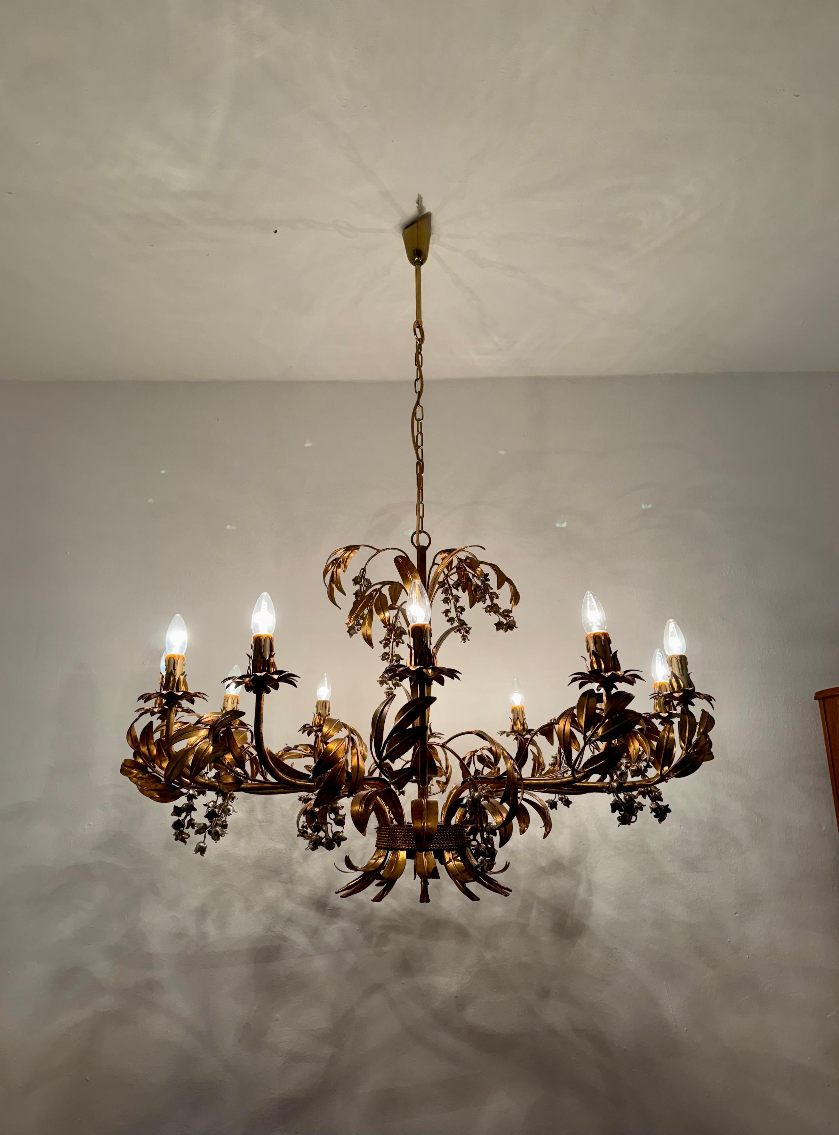 Grande lampadario italiano Hollywood Regency di Hans Kög in vendita 1