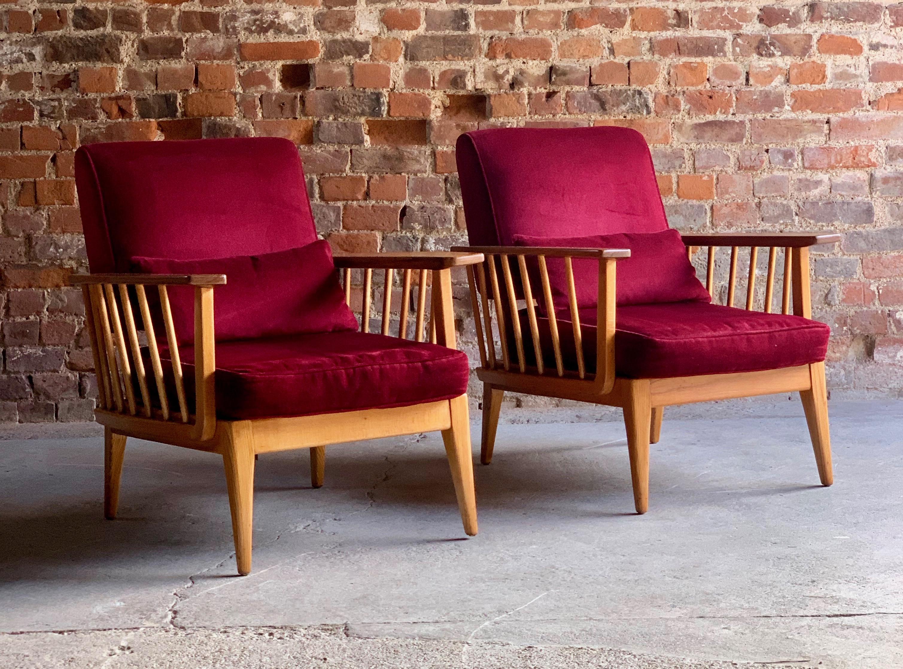 Stunningmid Century Modern Sofa & Armchair Suite Elm Three Piece, circa 1960s 3