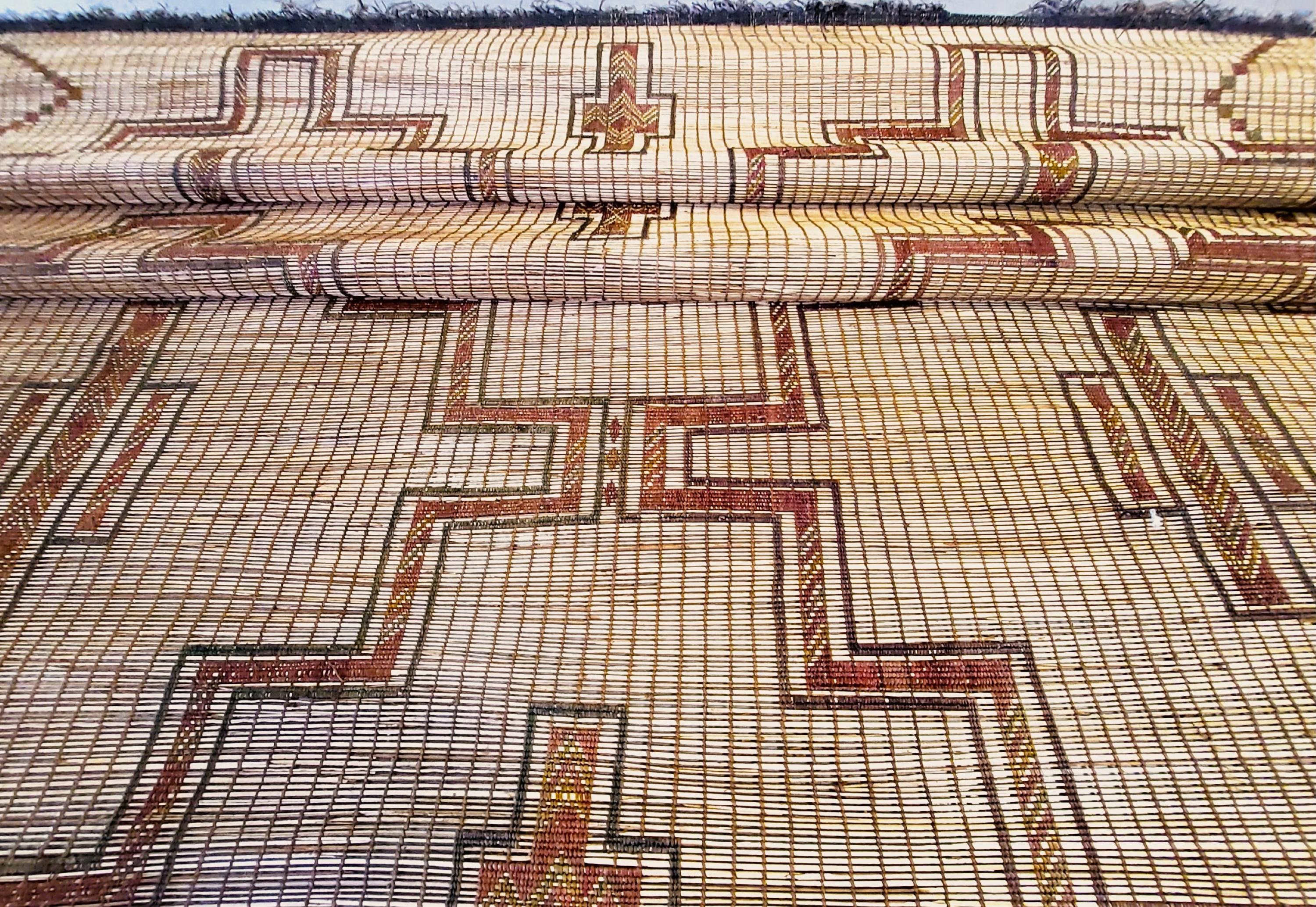Hand-Knotted Stuoia Tuareg Anni ’70  Intreccio in Giunco e Pelle  453×290 cm For Sale