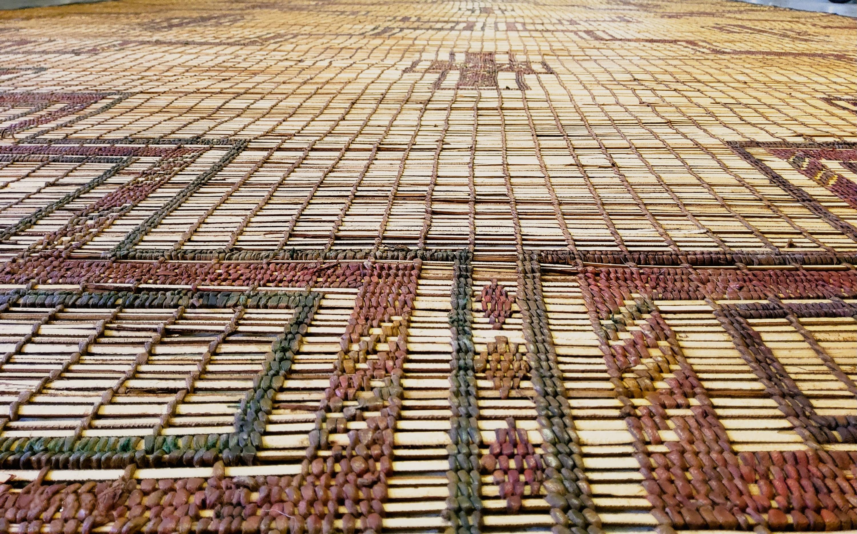 Late 20th Century Stuoia Tuareg Anni ’70  Intreccio in Giunco e Pelle  453×290 cm For Sale