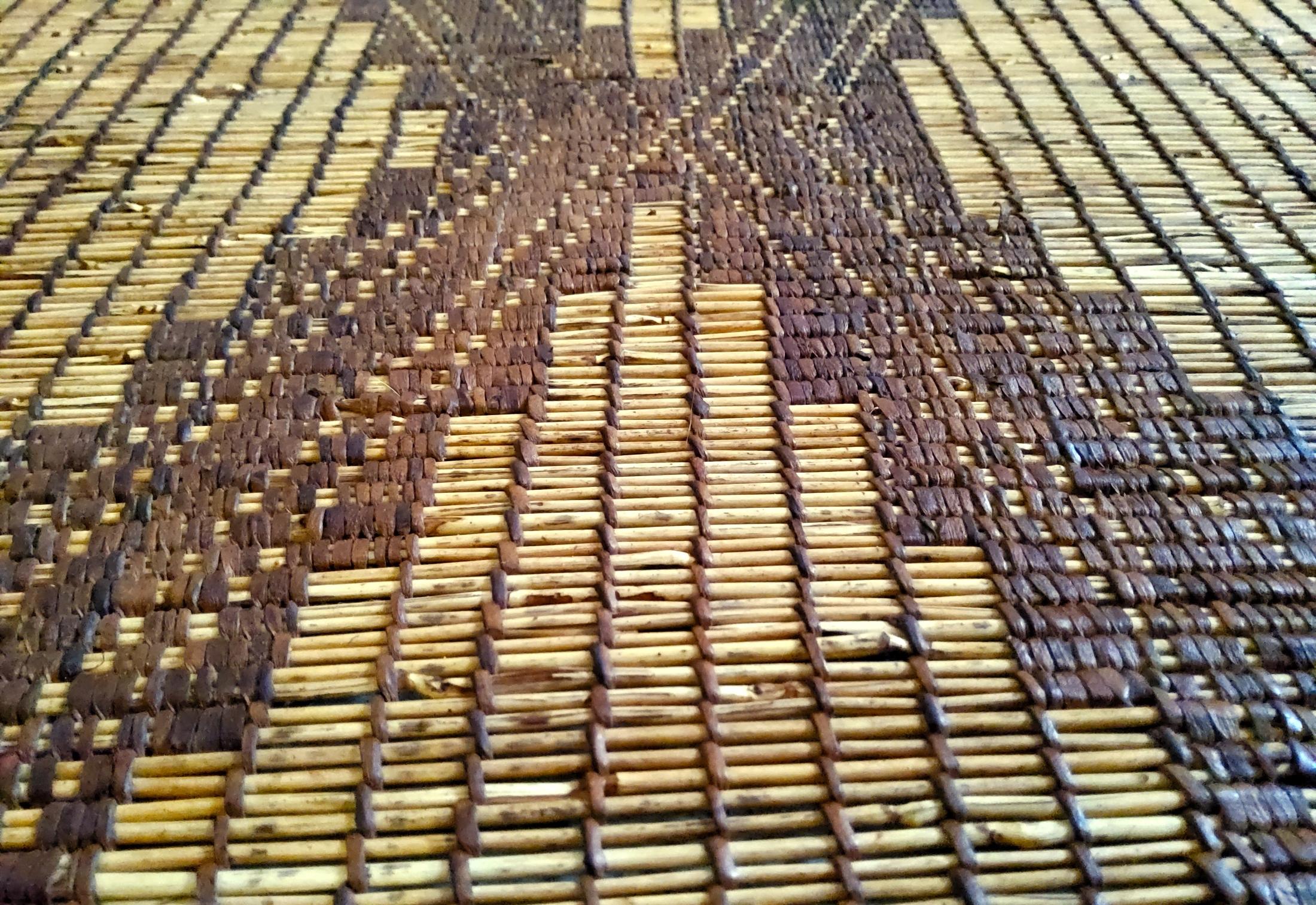 Stuoia Tuareg Berbera vintage anni '70 in Giunco e Pelle, Mauritania, 380x305 cm in vendita 1