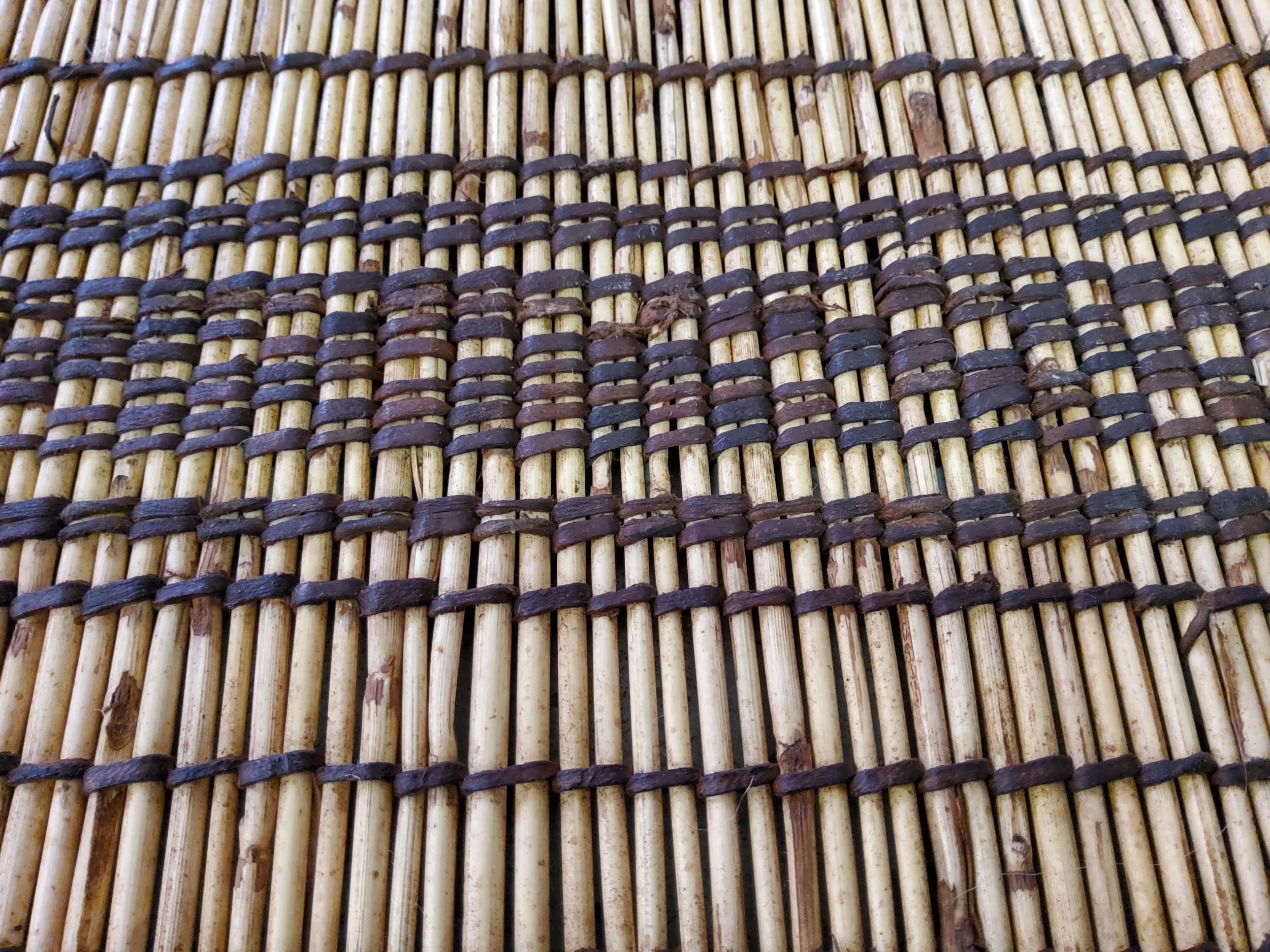 Vintage Mauritanian Berber Tuareg Mat Manufatta in Natural Wood and Leather For Sale 2