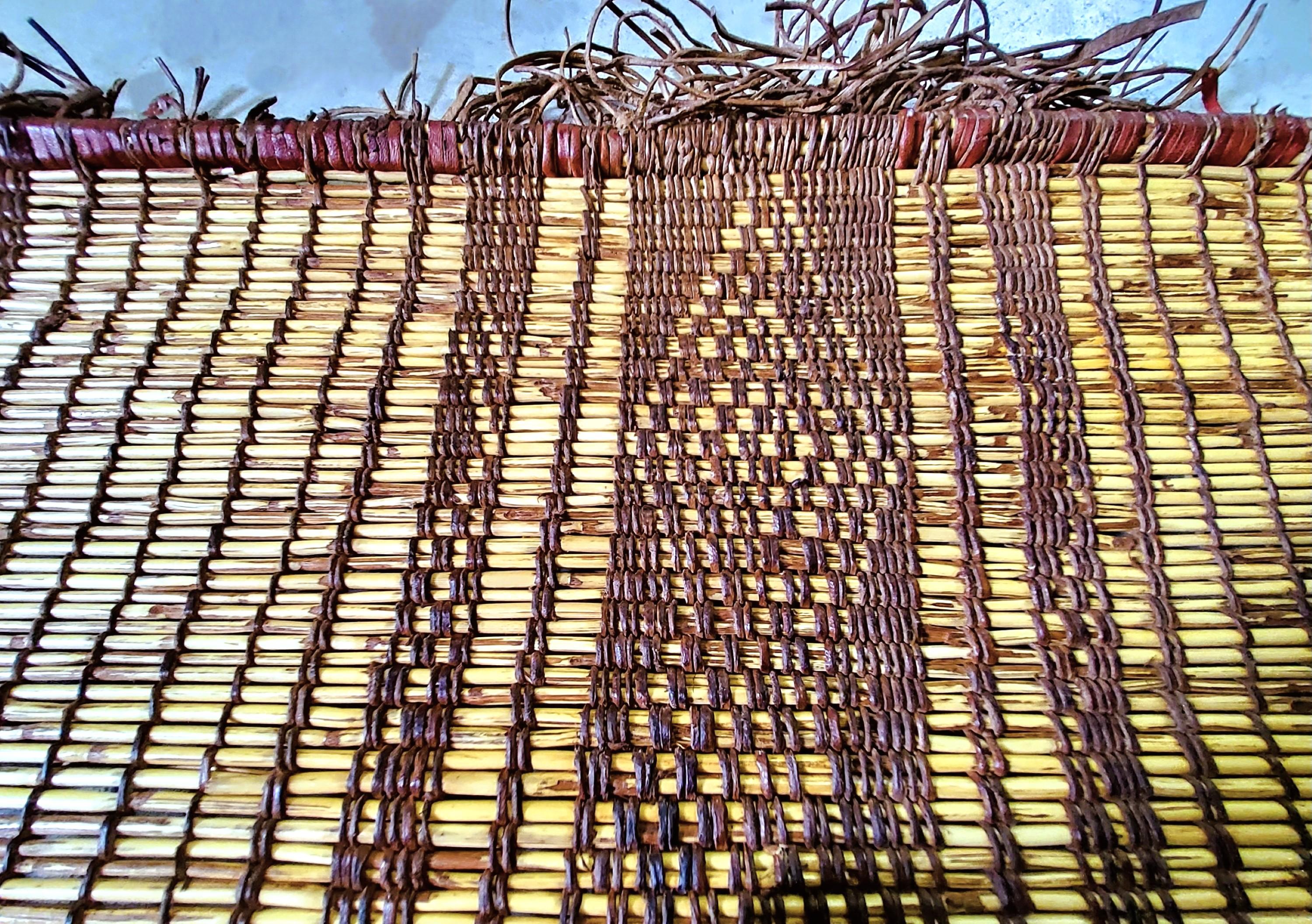 Late 20th Century Stuoia Tuareg Berbera Vintage. Anni ’70  Intreccio Giunco e Pelle 347×198 cm For Sale