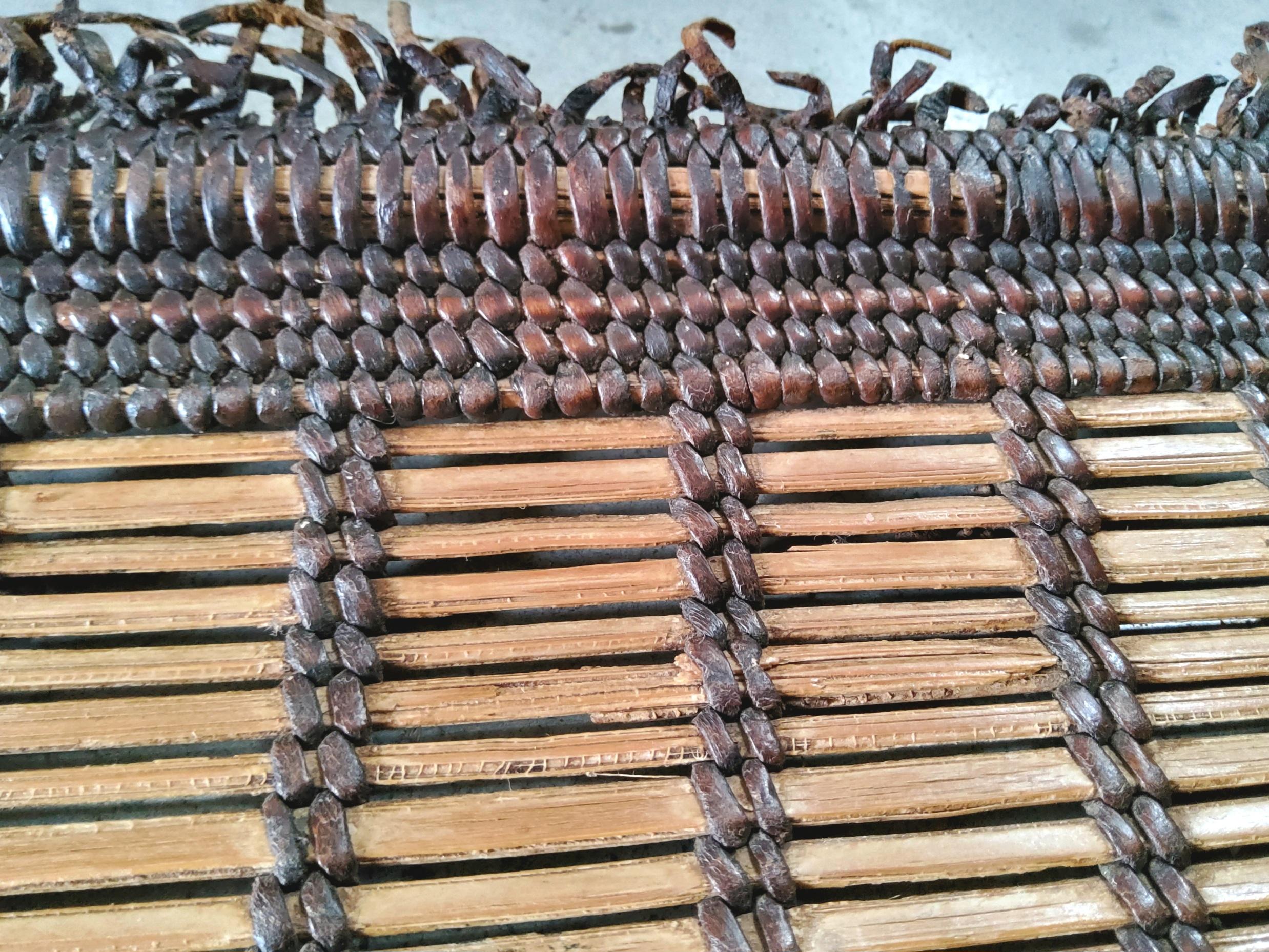 Stuoia Tuareg Marrone Manufatto in Sahara Mauritana Vintage in Legno e Pelle 4