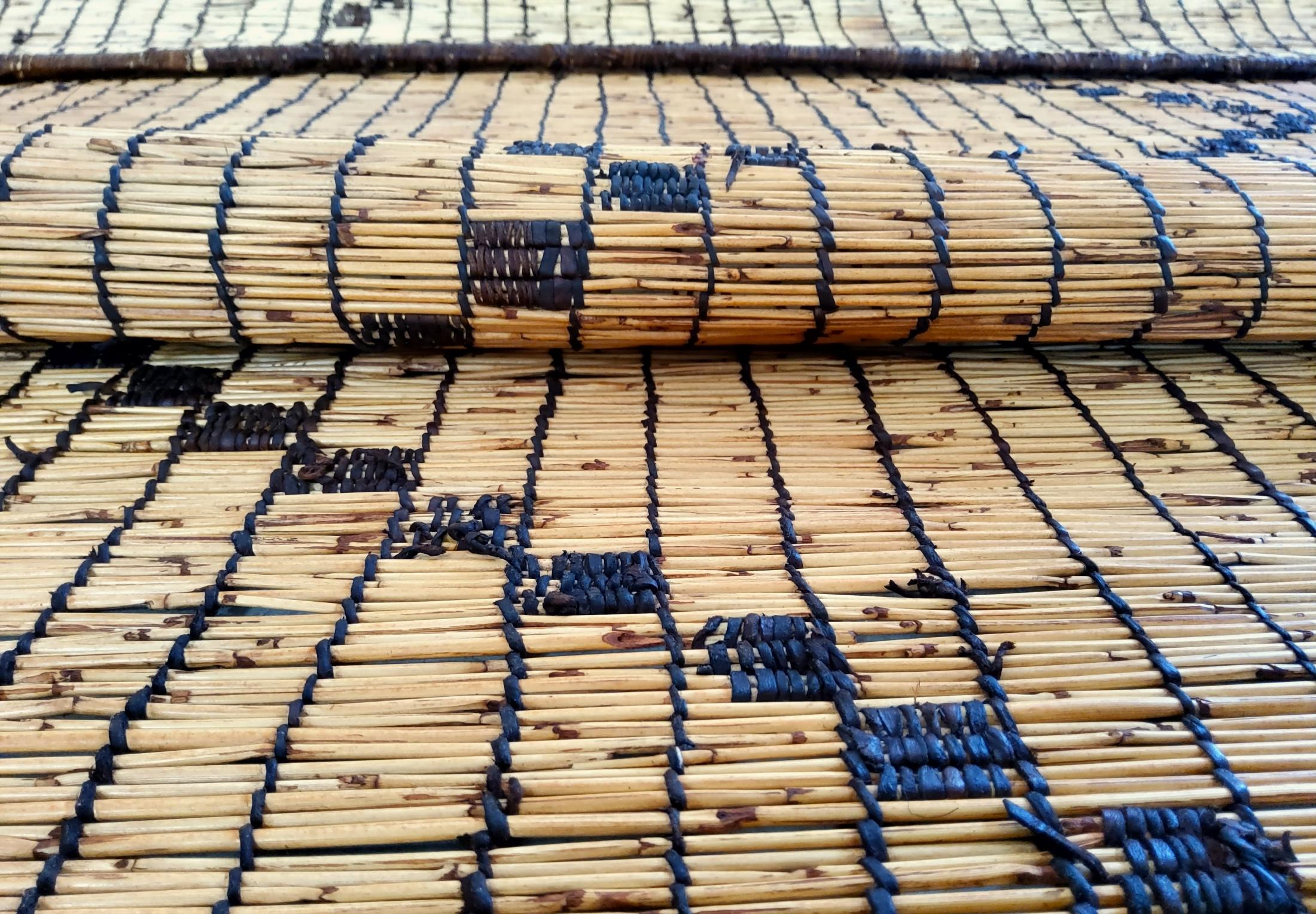 Hand-Crafted Mauritanian Tuareg mat, 1960s, handmade with reed and leather  445×200 cm For Sale