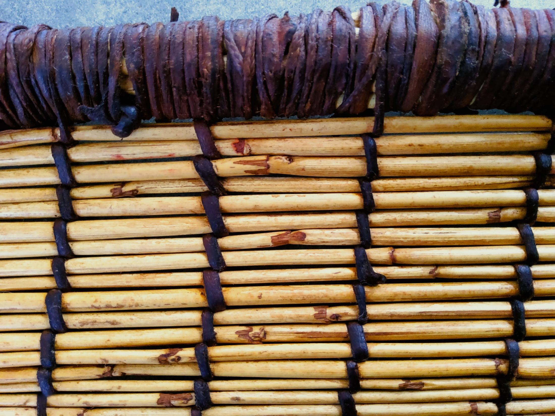 Mauritanian Tuareg mat, 1960s, handmade with reed and leather  445×200 cm For Sale 2