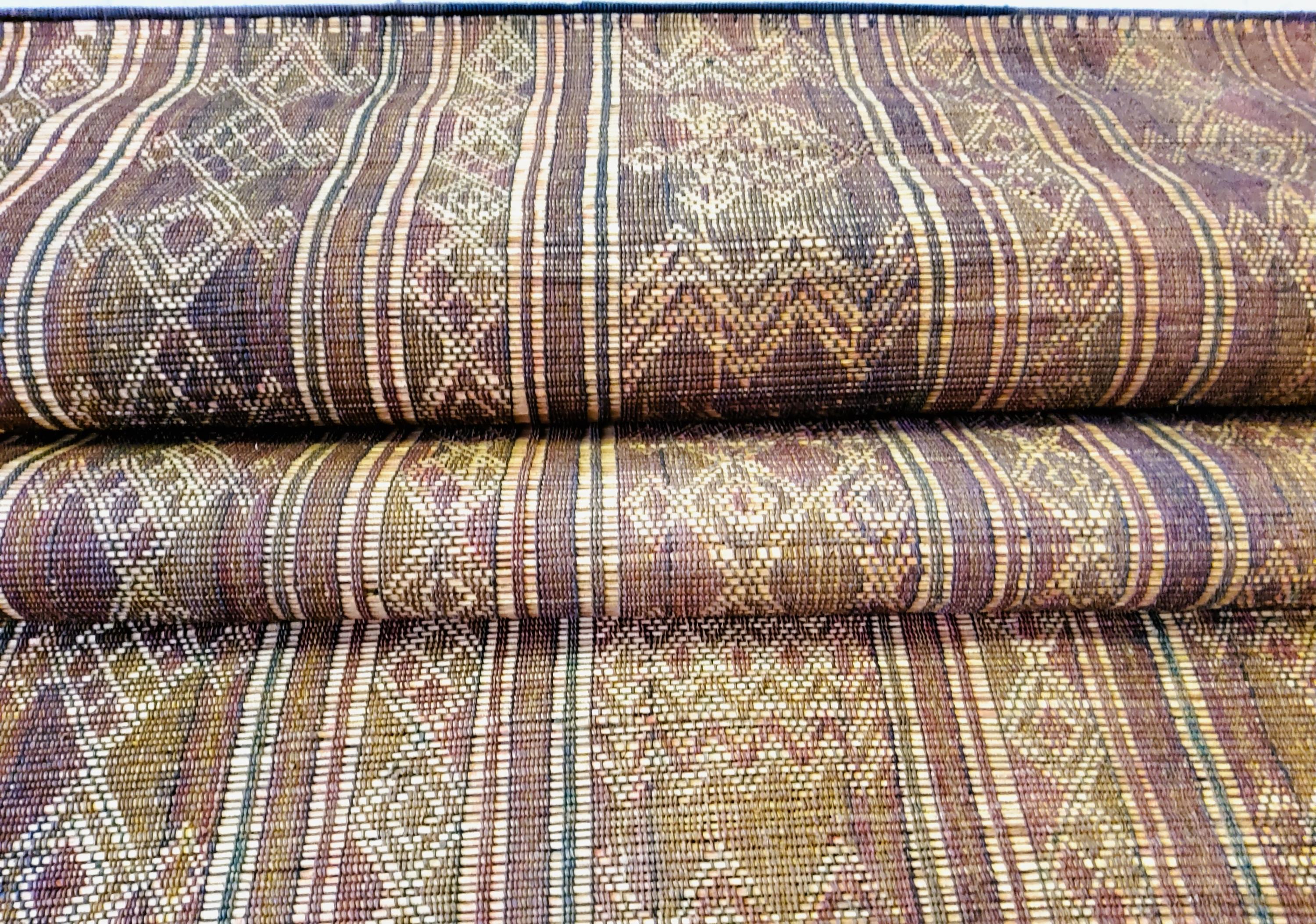 Hand-Knotted Stuoia Tuareg Vintage Anni ’60  Intreccio in Giunco e Pelle  255×164 cm For Sale