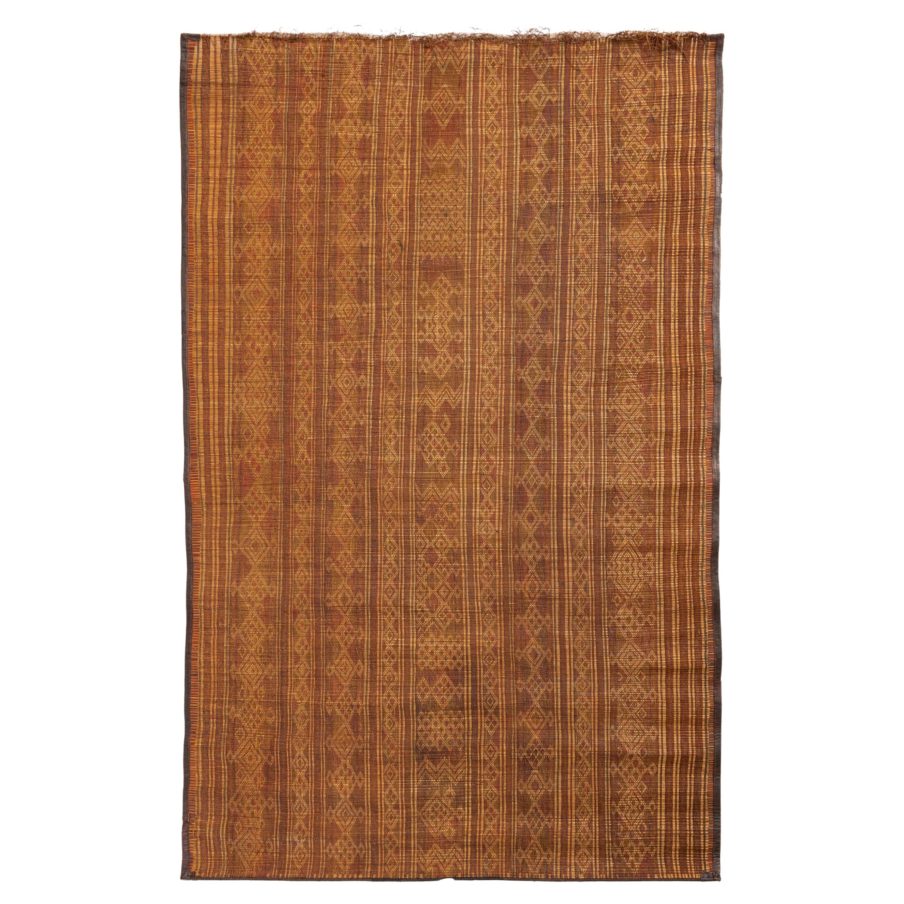 Stuoia Tuareg Vintage Anni
60 Intreccio in Giunco e Pelle 255×164 cm