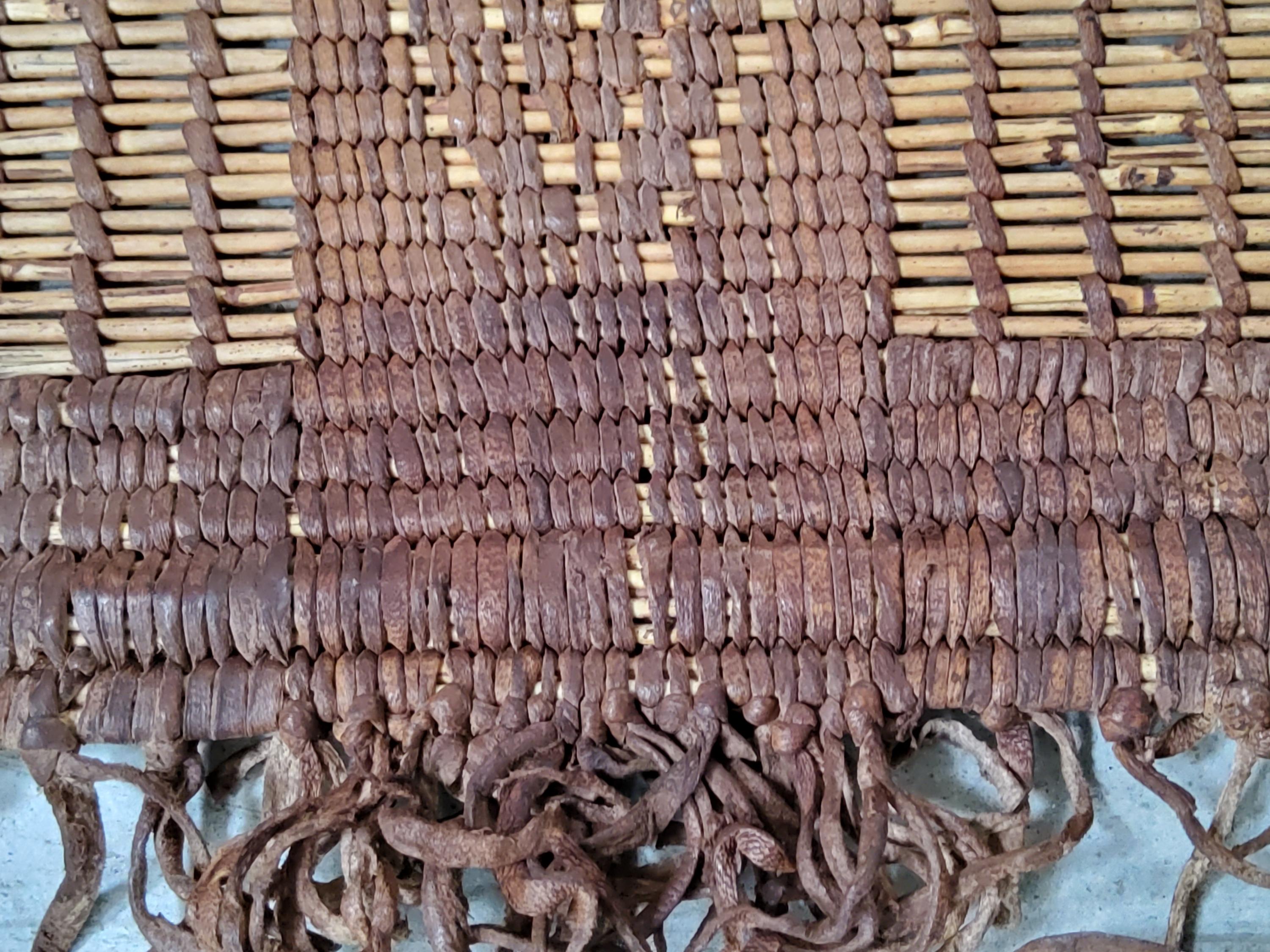 Stuoia Tuareg  Vintage Berbera Manufatta in Legno e Pelle Naturali in vendita 2