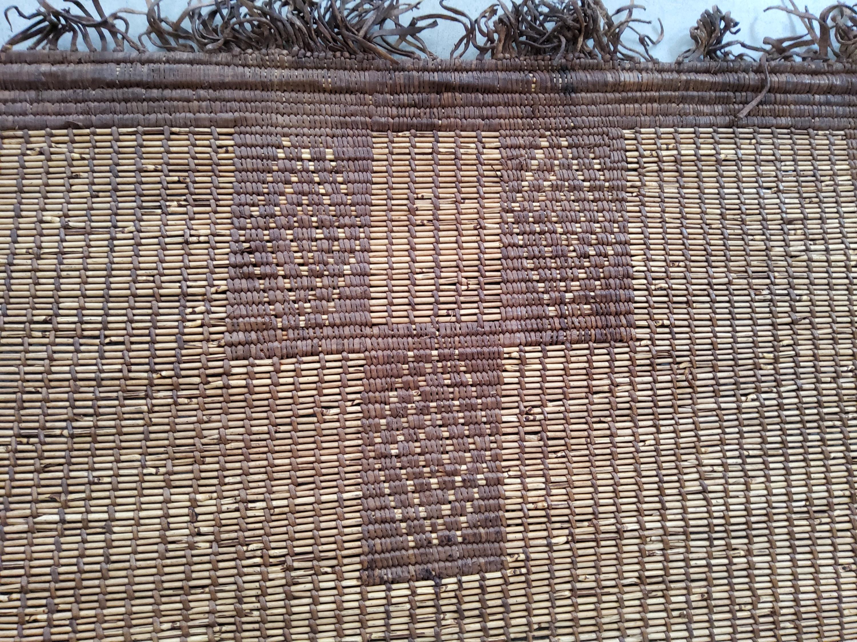 Late 20th Century Stuoia Tuareg  Vintage Berbera Manufatta in Legno e Pelle Naturali in vendita