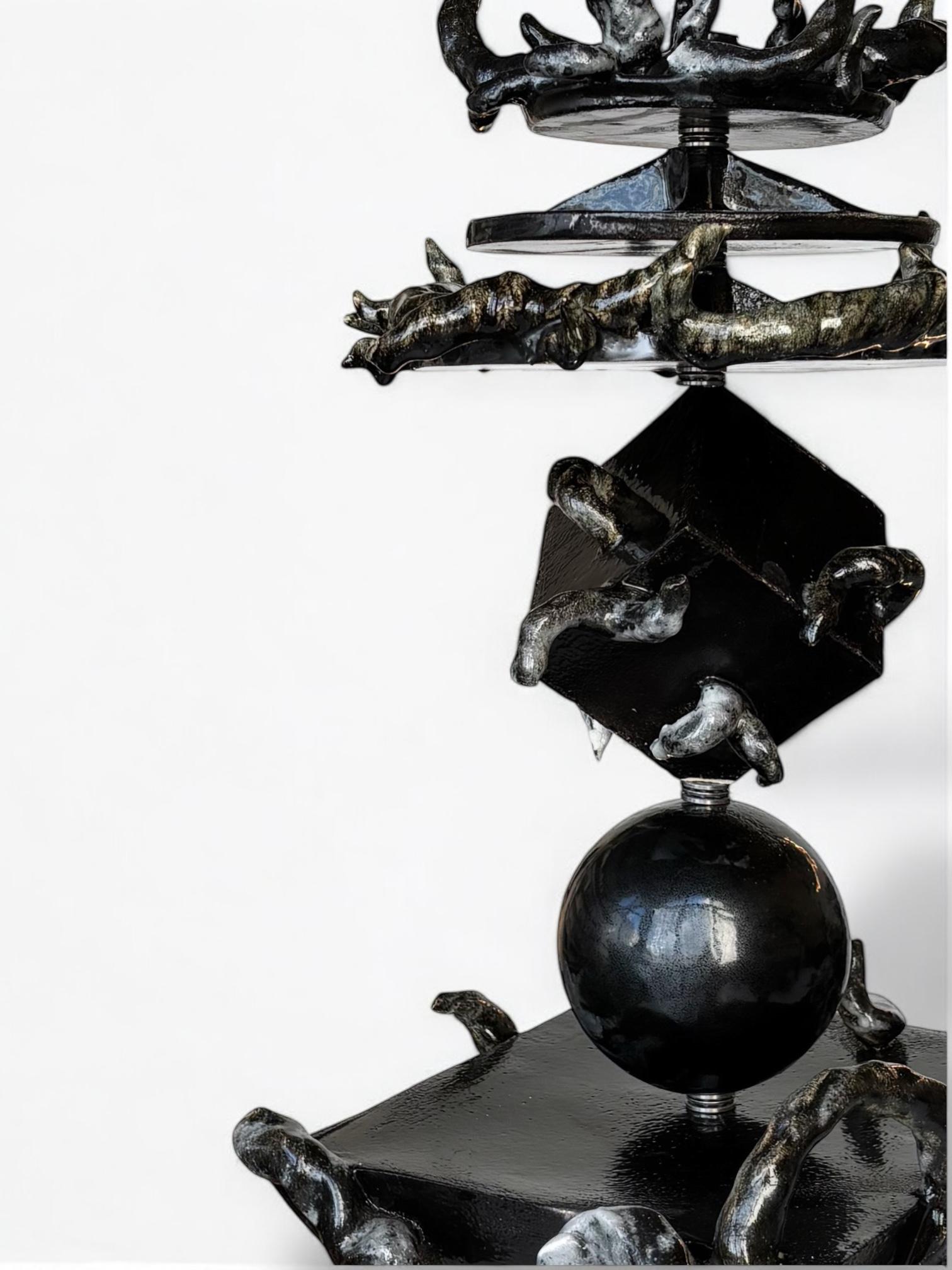 Autre Sculpture Stupa Ekam en céramique émaillée noire et acier par Lucile Rebeirot en vente