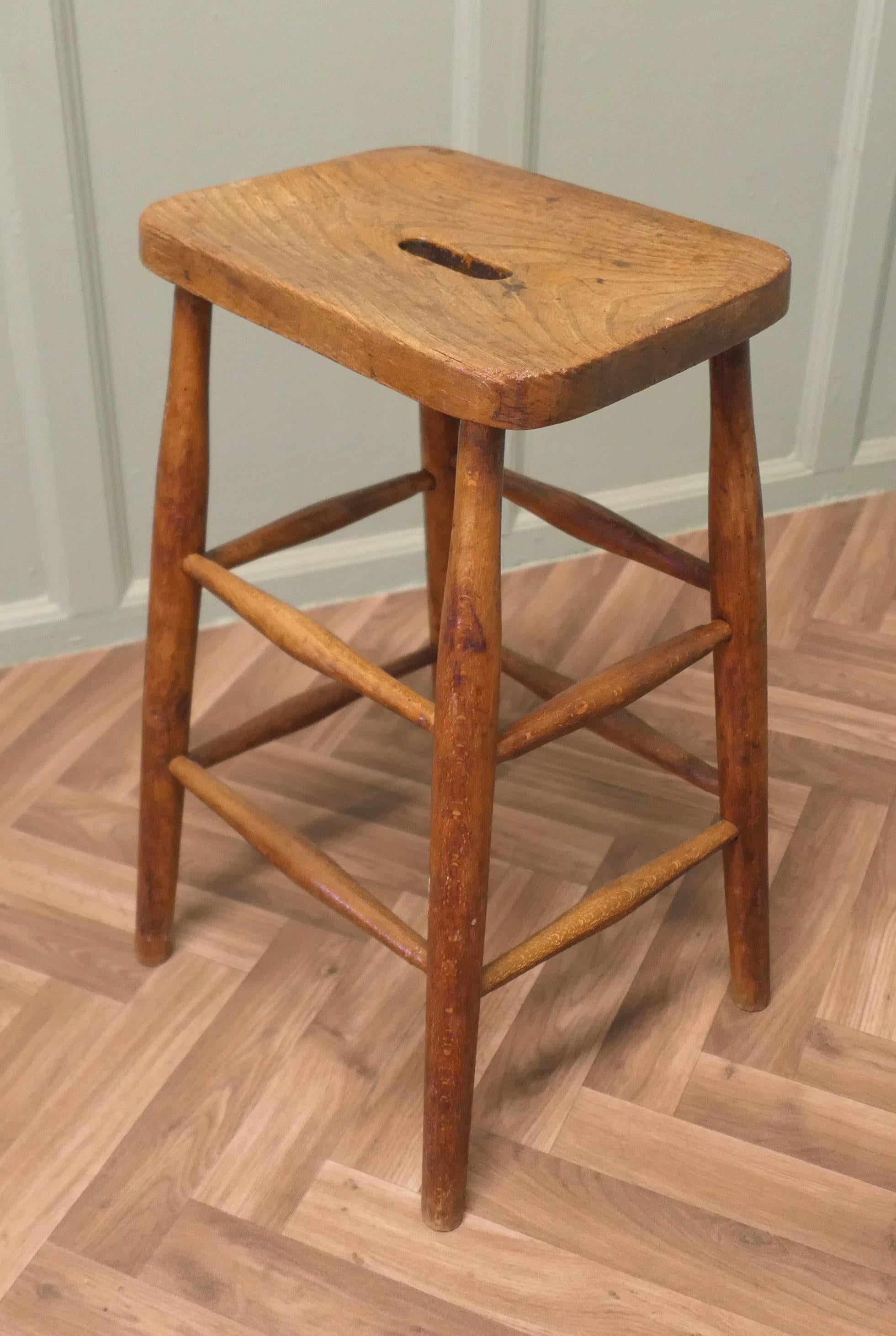 Sturdy Artist’s Farmhouse Kitchen High Stool    This is a good chunky piece In Good Condition For Sale In Godshill, Isle of Wight