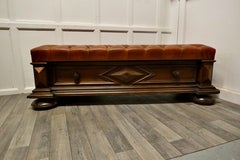 Sturdy Chesterfield Hall Seat with Shoe Tidy Drawer