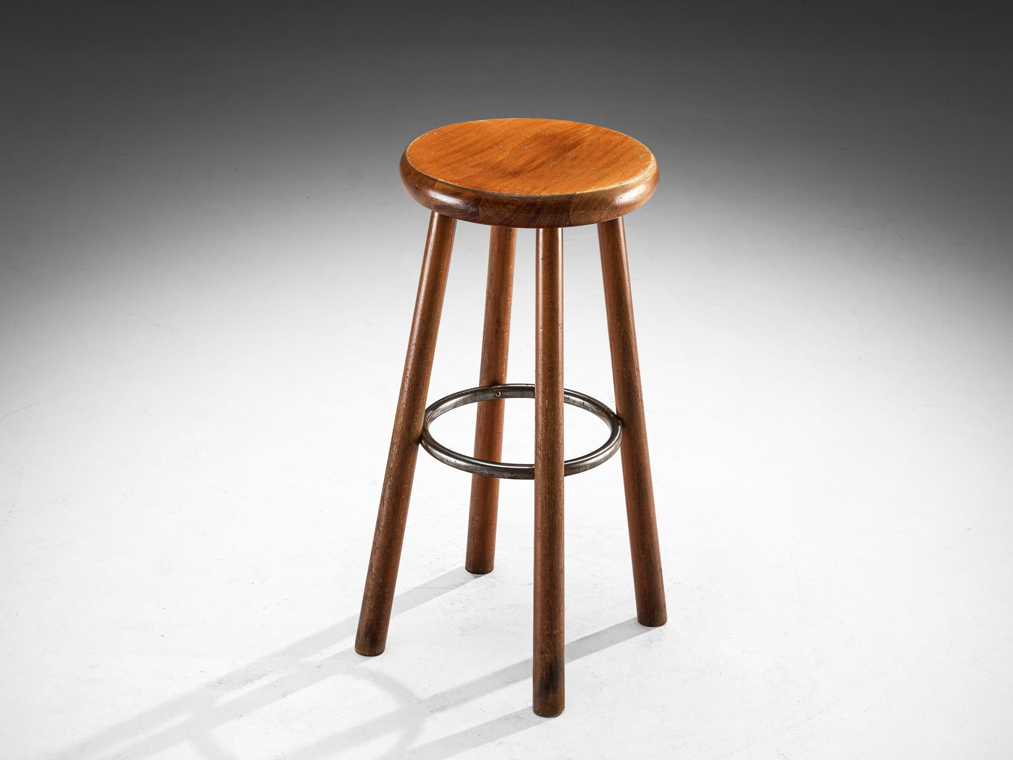 Sturdy Mid-century Bar Stools in Solid Wood For Sale 1