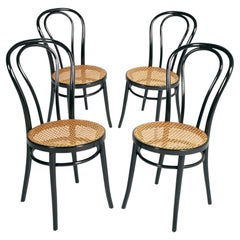 Sturdy Original Thonet Chairs from the 1940 in Bent Beech, Vienna Straw Seat