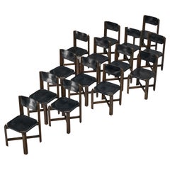 Ensemble robuste de quatorze chaises de salle à manger en cuir noir et Wood Wood 