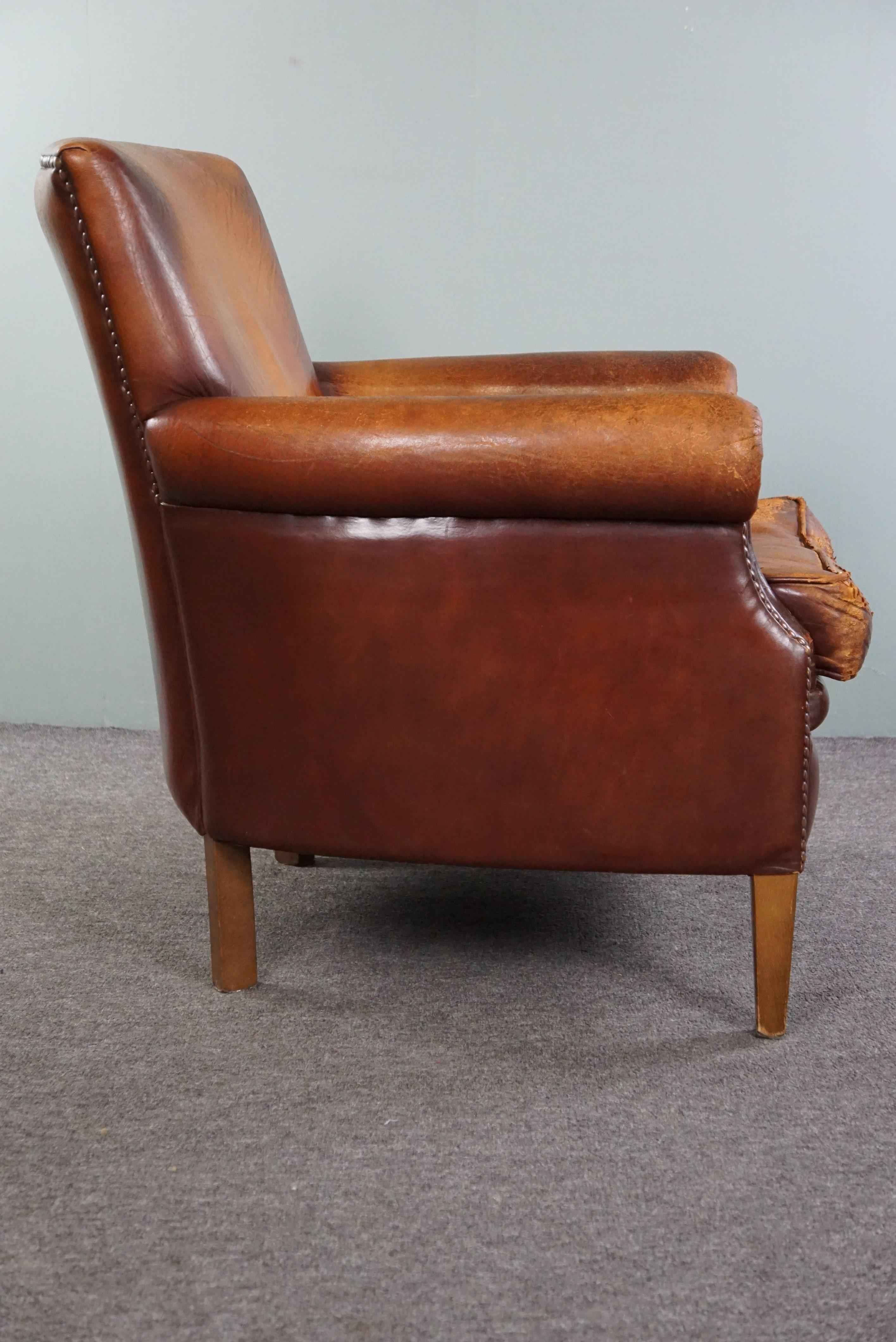 Sturdy sheep leather armchair with a distressed look In Fair Condition For Sale In Harderwijk, NL