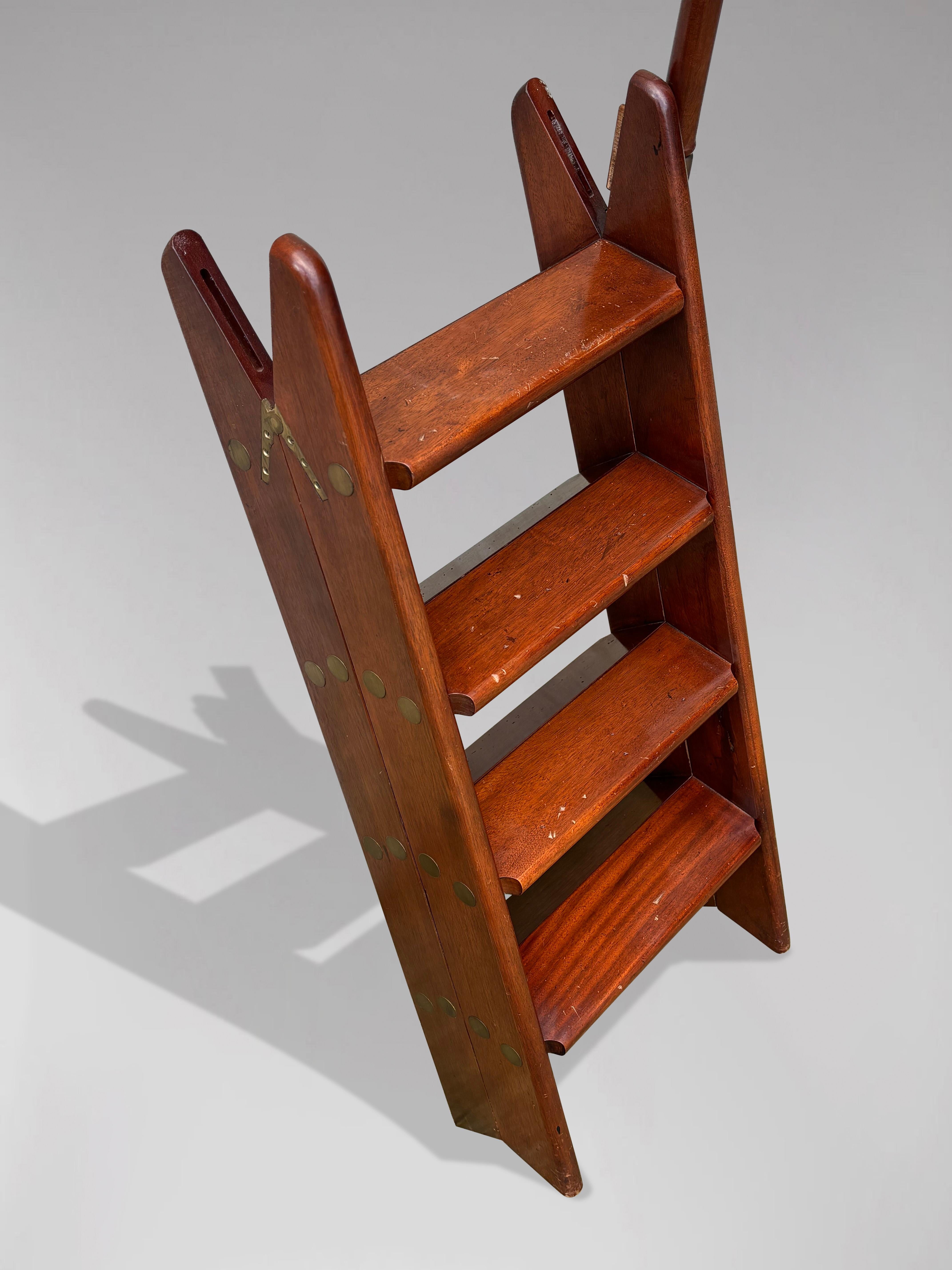 Sturdy Solid Mahogany Folding Library Steps In Good Condition In Petworth,West Sussex, GB