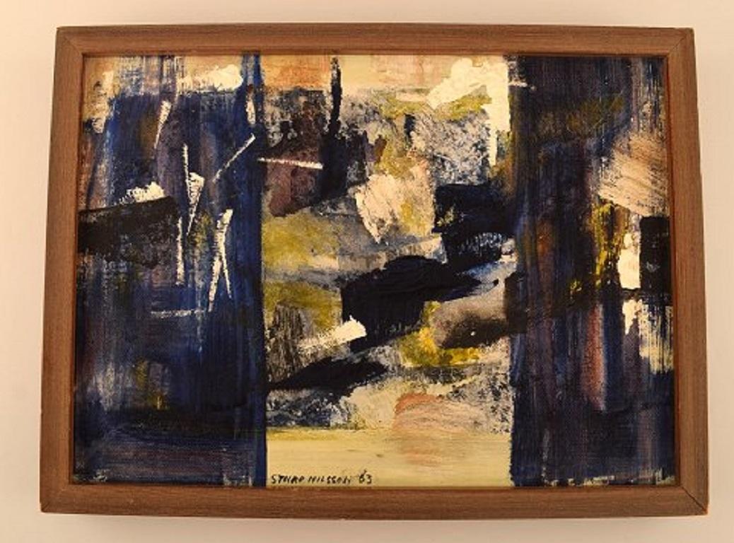 Sture Nilsson (1924-1990), Swedish artist. Oil on canvas. Modernist composition. Dated 1963.
The canvas measures: 32 x 23 cm.
The frame measures: 1.7 cm.
Signed and dated.
In very good condition,
20th century. Scandinavian Mid-Century Modern.