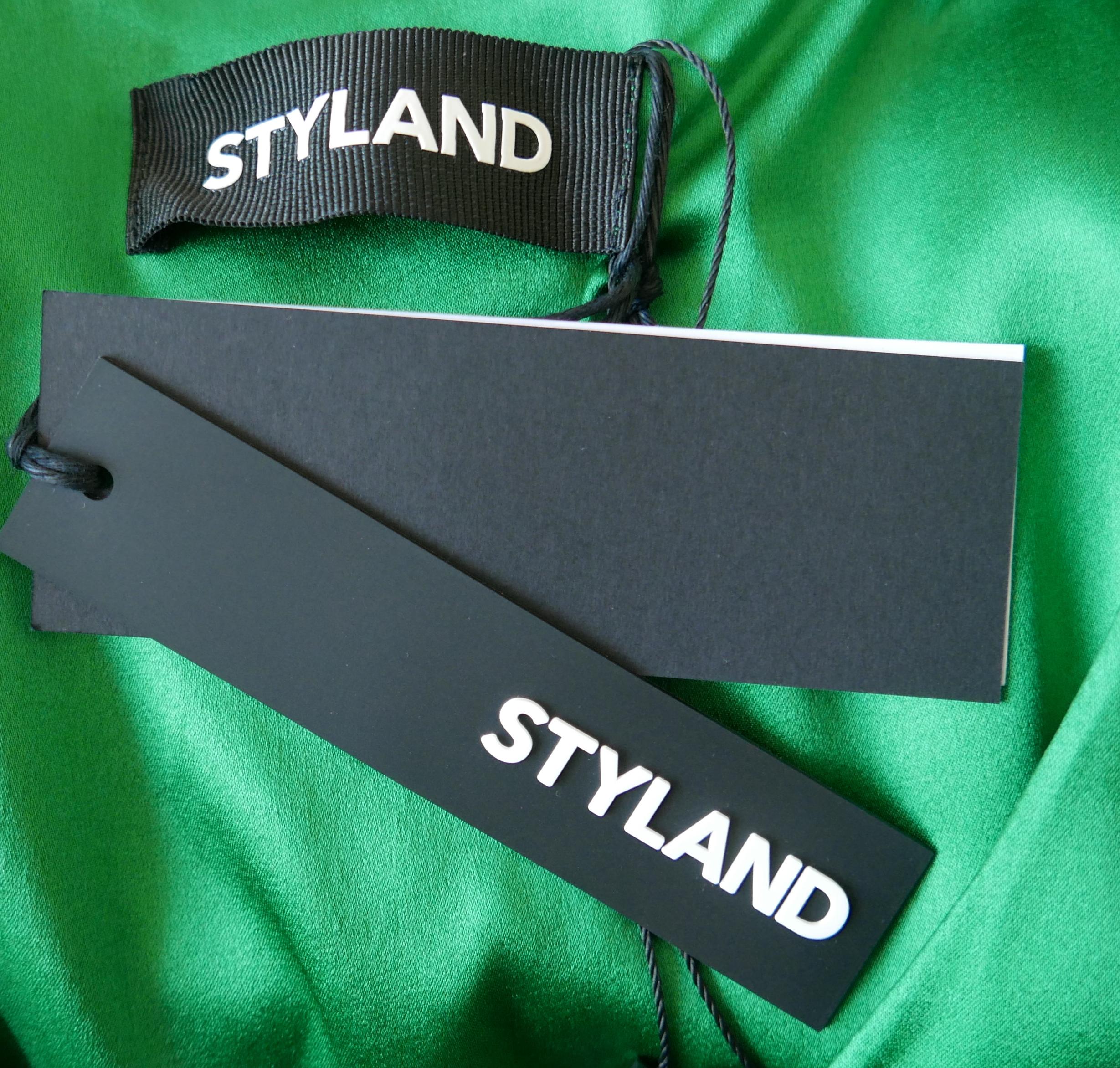 Canotta Styland in seta pesante verde smeraldo In condizioni Nuovo in vendita a London, GB