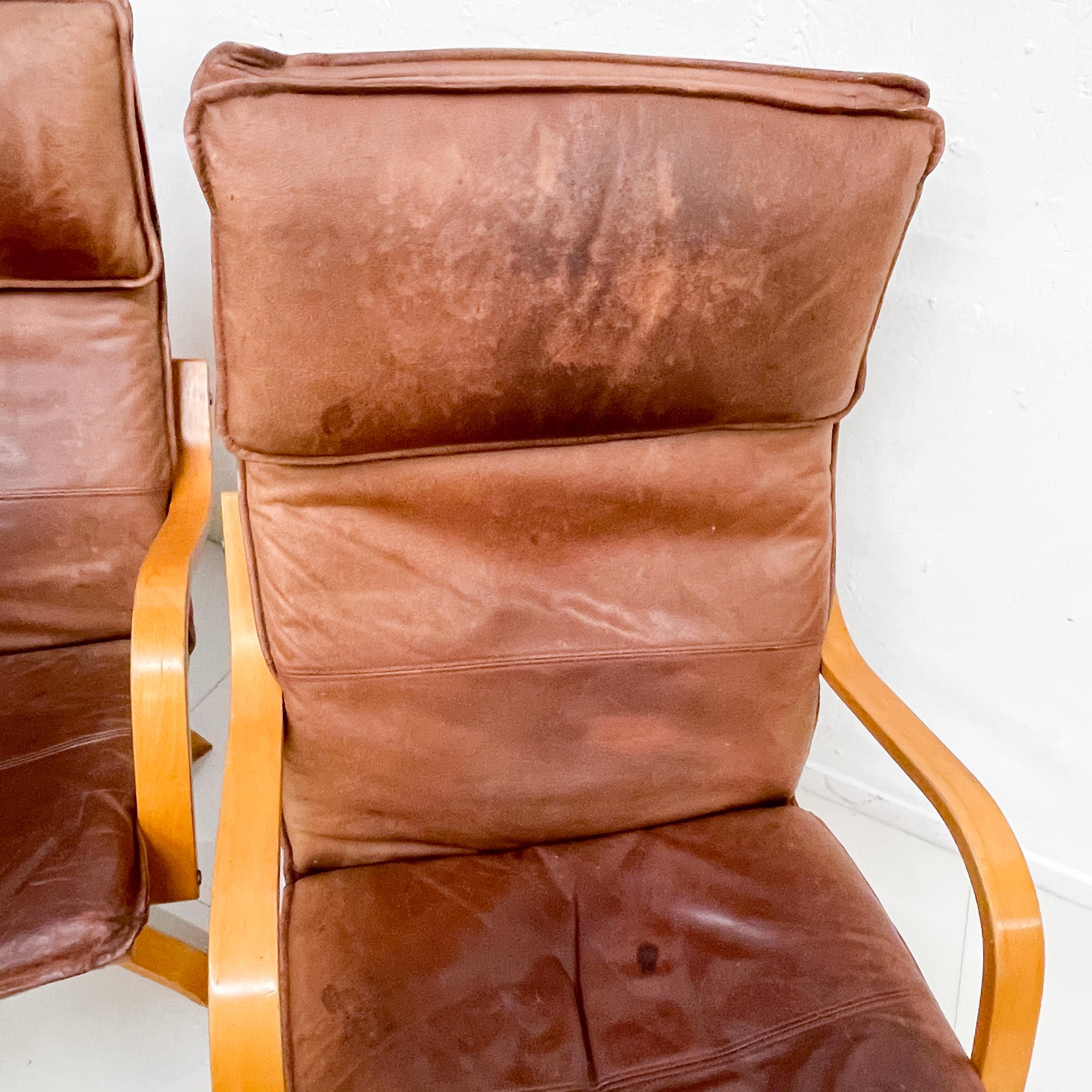 Style De Sede Tall Leather Lounge Chairs Blonde Wood Star Base, Italy, 1960s In Good Condition In Chula Vista, CA