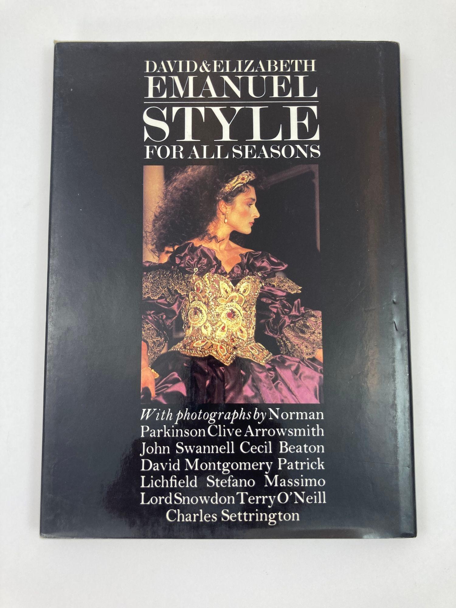 Britannique Style pour toutes les saisons Hardcover 1983 d'Elizabeth et David Emanuel en vente