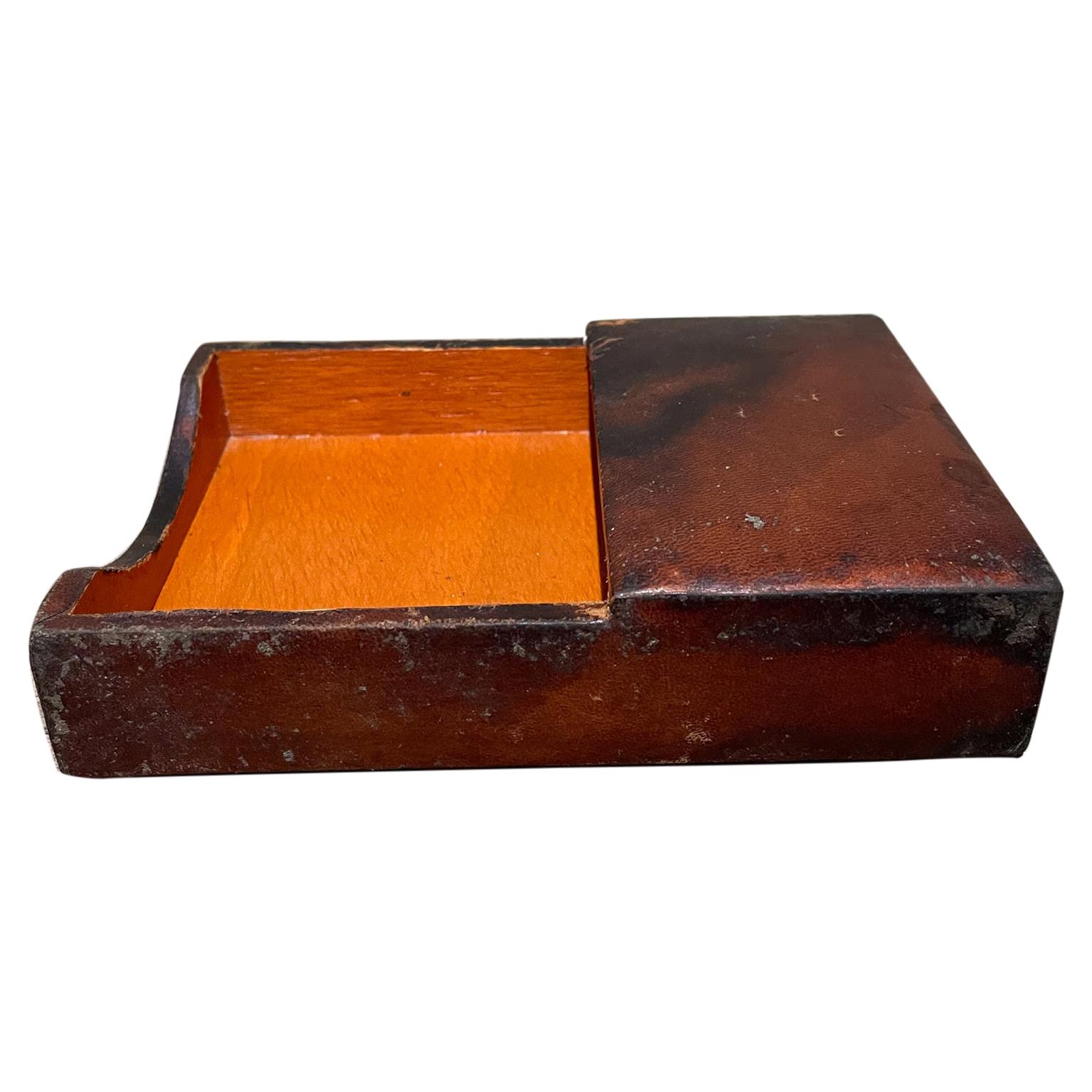 French style of Hermes leather wrapped wood memo note pad holder desk accessory vintage circa 1950s.
Unmarked.
 7 L x 4.75 W x 1.5 tall
Original unrestored patinated condition preowned with vintage use and wear. Tons of charm.
 