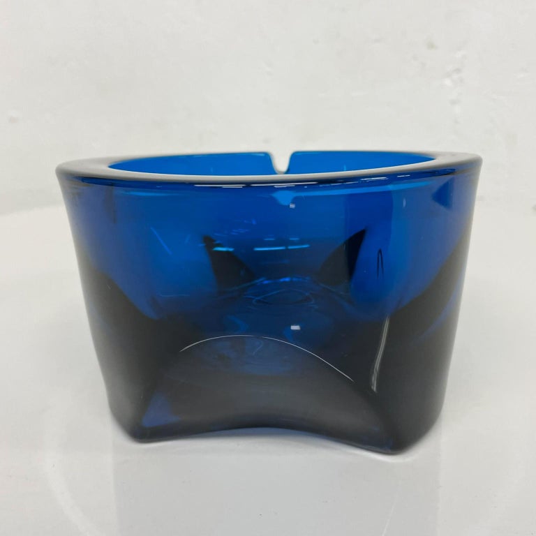 Glass Style Murano Modern Cobalt Blue Ashtray Tripod Angled Design 1960s For Sale