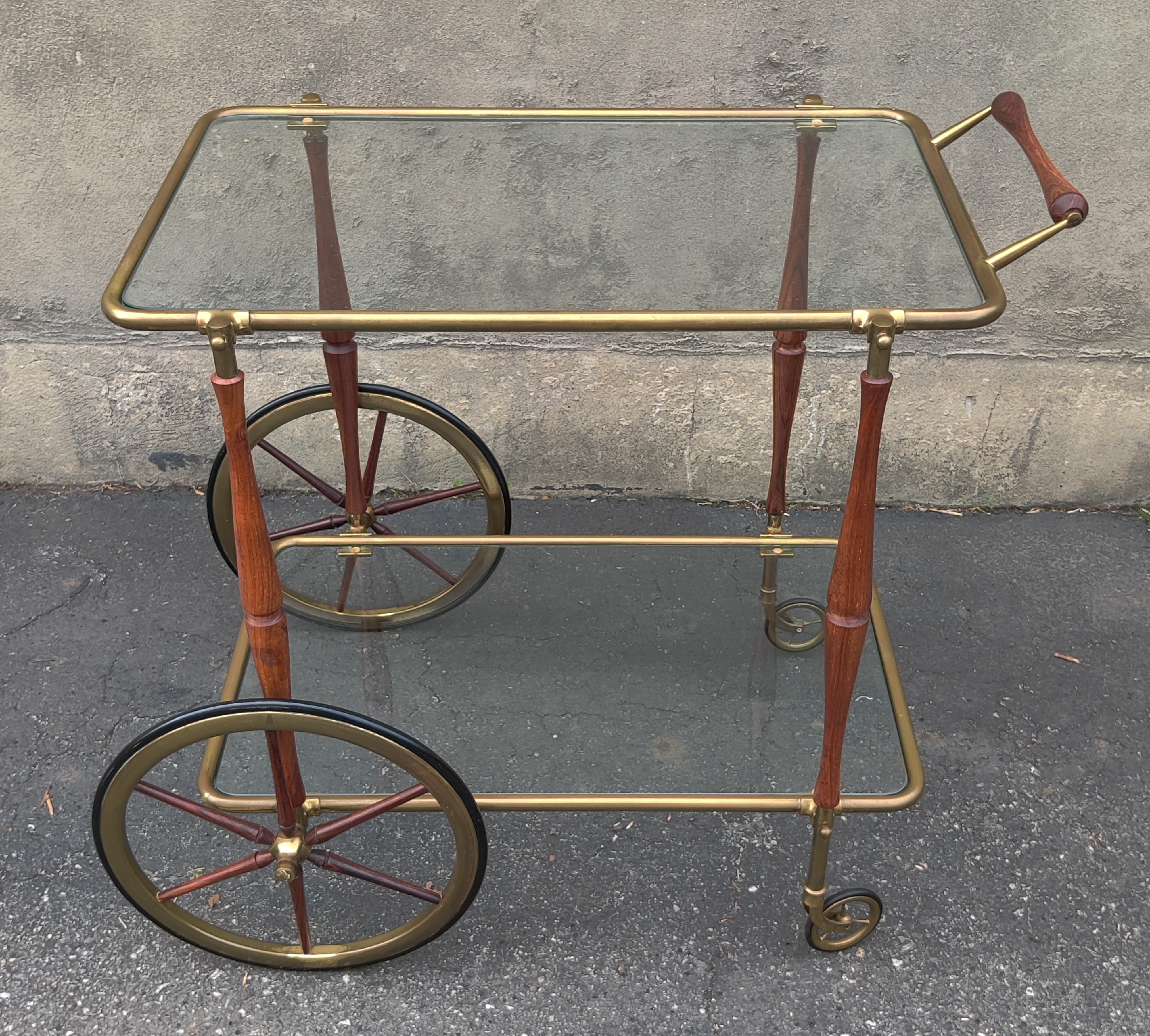 Mid-Century Modern Style of Cesare Lacca or Gio Ponti 1950s Brass Walnut Glass Tiered Bar Cart For Sale