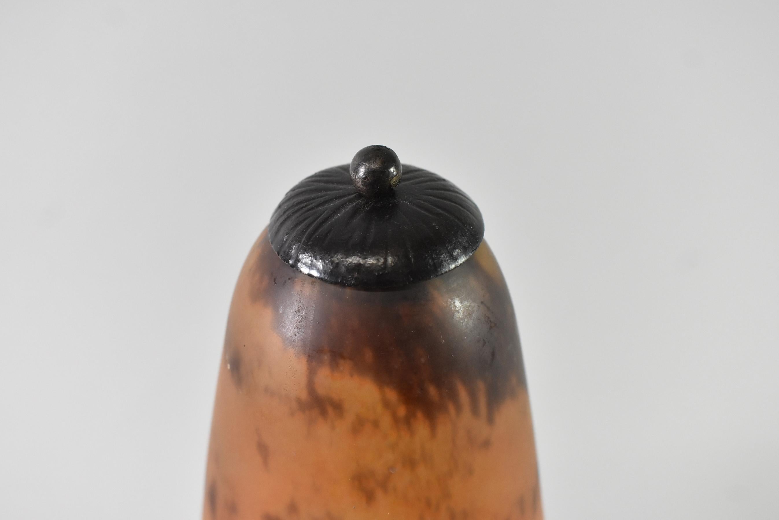 Early 20th Century Style Of Edgar Brandt Iron Snake & Ginko Table Lamp With Daum Nancy Glass Shade For Sale