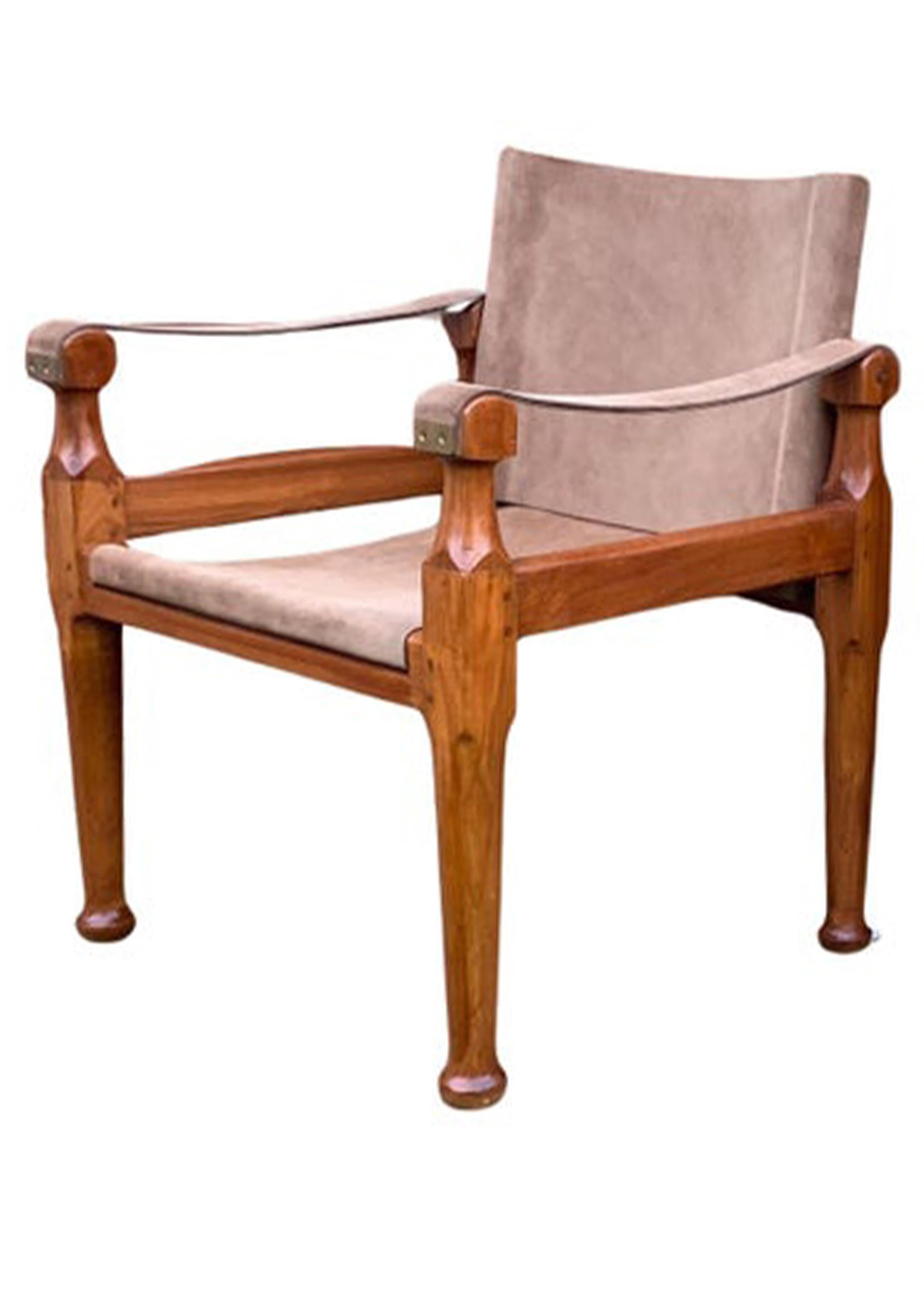 Estilo de Kaare Klint  Silla Safari De Campaña Con Estructura Abierta De Ante Y Nogal Inglés en venta