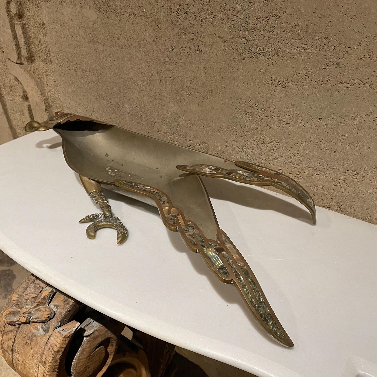 Style of Los Castillo Decorative Bowl Parrot Dish Married Metals de Mexico 1970s In Good Condition In Chula Vista, CA