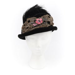 STYLE SQUARE Distinctive Hats c.1910’s Rolled Brim Ostrich Velveteen Cloche Hat