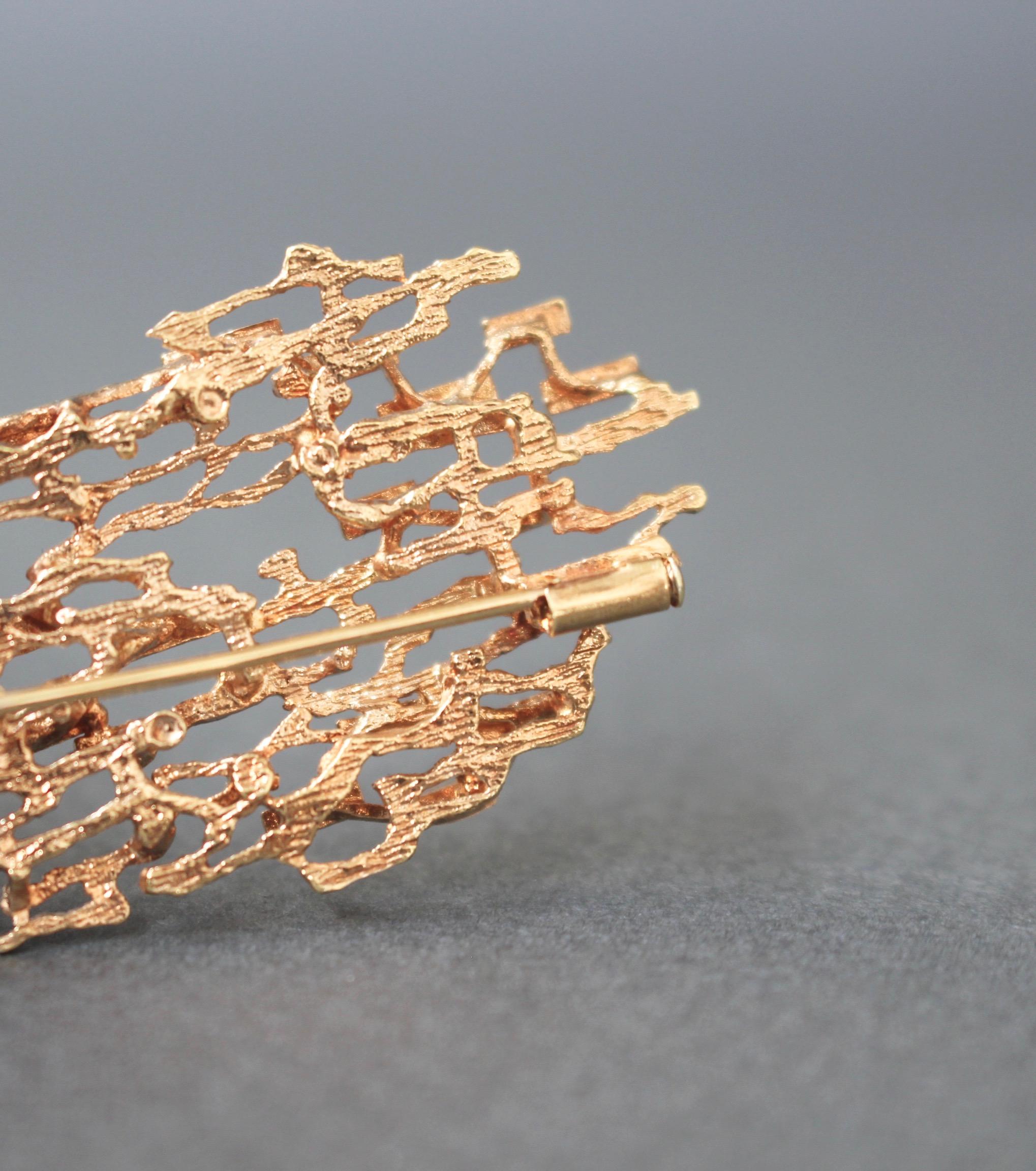 Stylised Abstract Brooch of 14-Carat Yellow Gold, circa 1970s 8