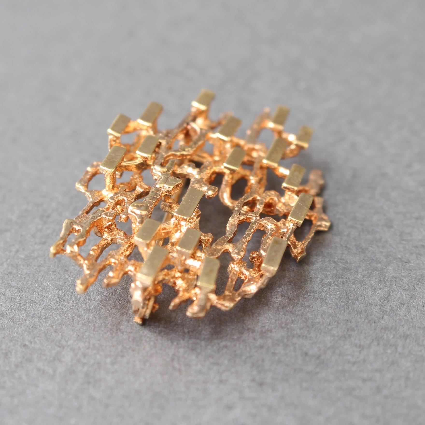 Stylised Abstract Brooch of 14-Carat Yellow Gold, circa 1970s In Good Condition In London, GB