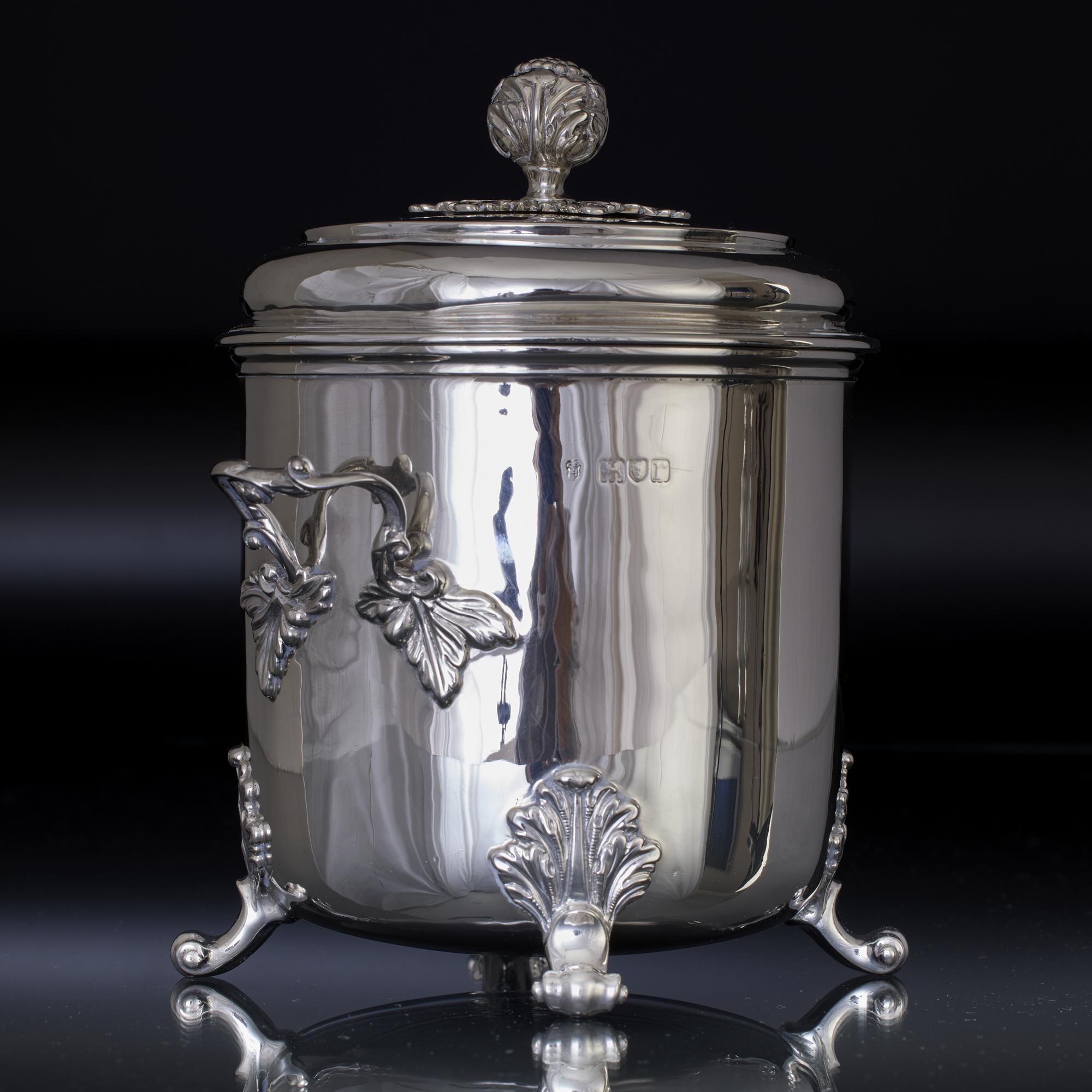 Art Deco Two-handled antique cylindrical silver box & cover For Sale