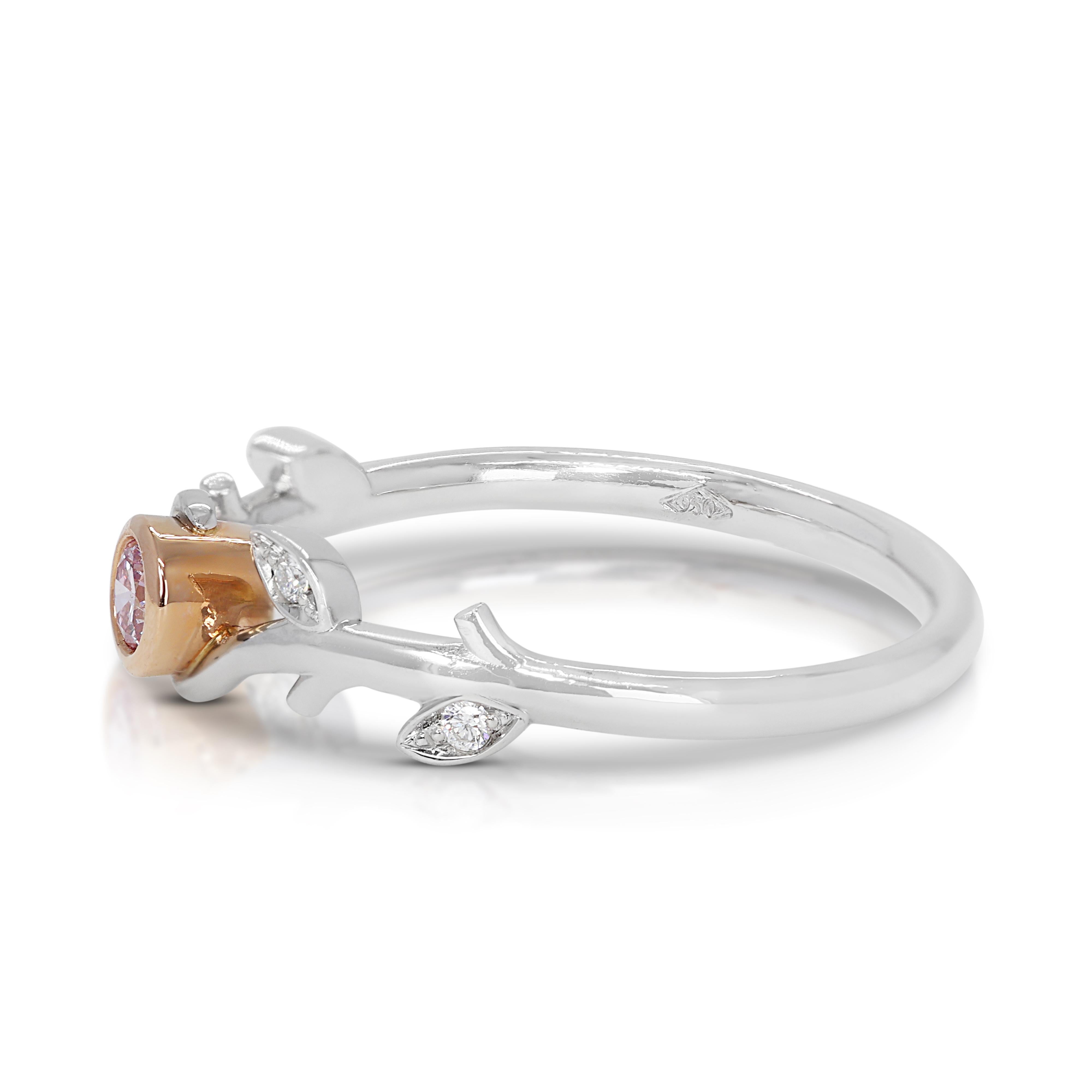 Round Cut Stylish 0.13ct Rose-designed Diamond Platinum Ring For Sale