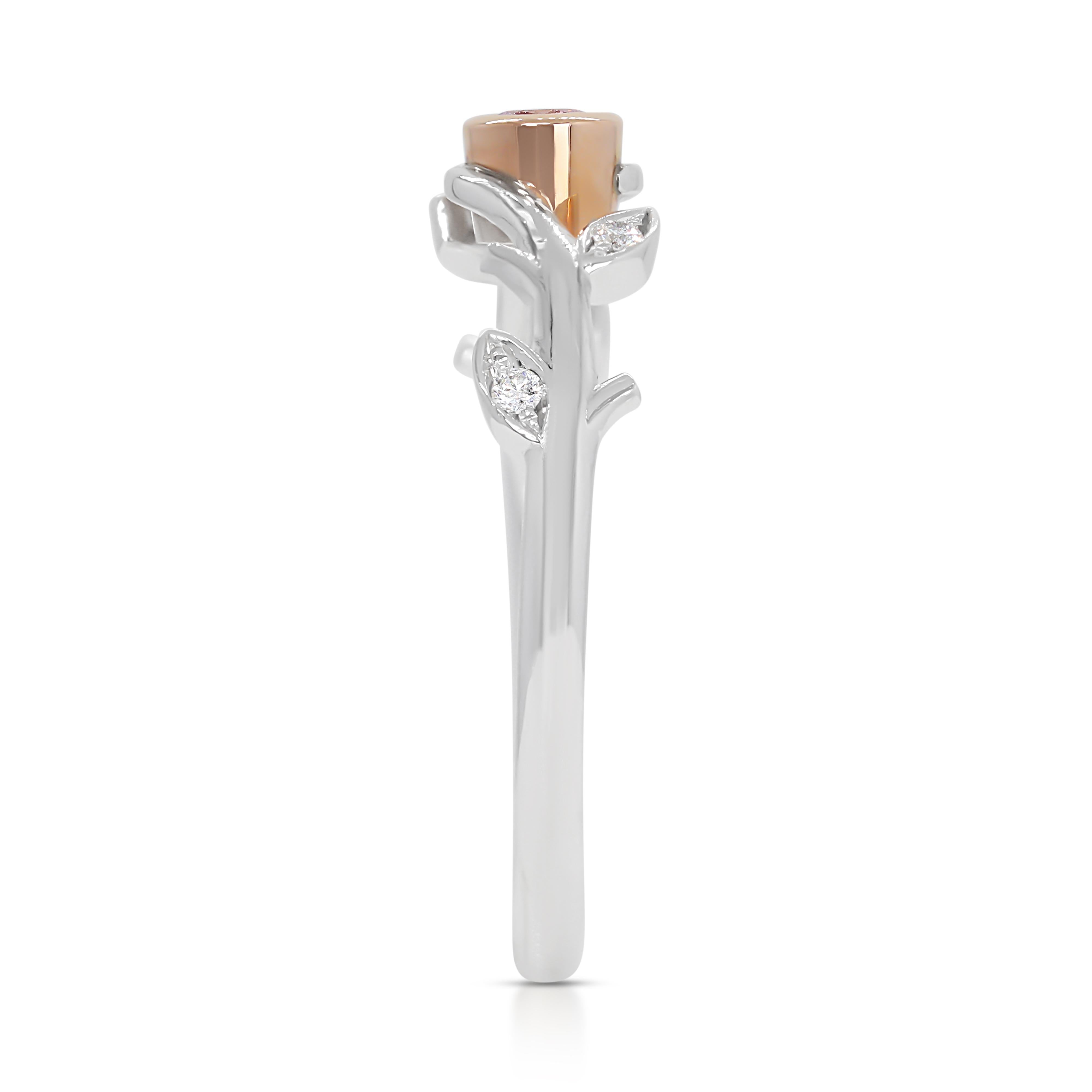 Stylish 0.13ct Rose-designed Diamond Platinum Ring For Sale 1