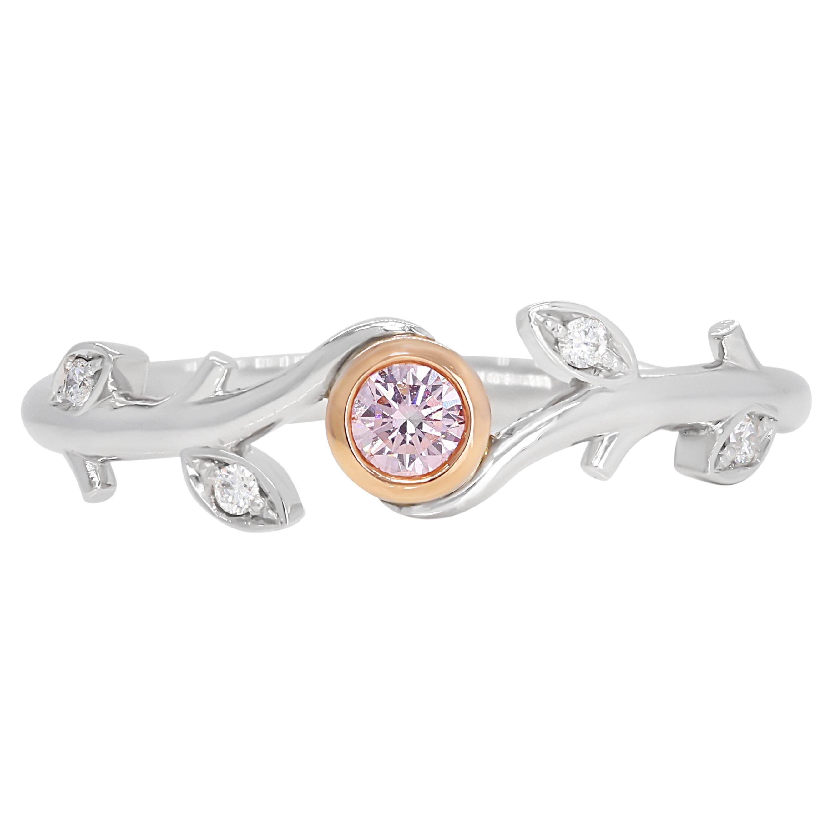 Stylish 0.13ct Rose-designed Diamond Platinum Ring For Sale